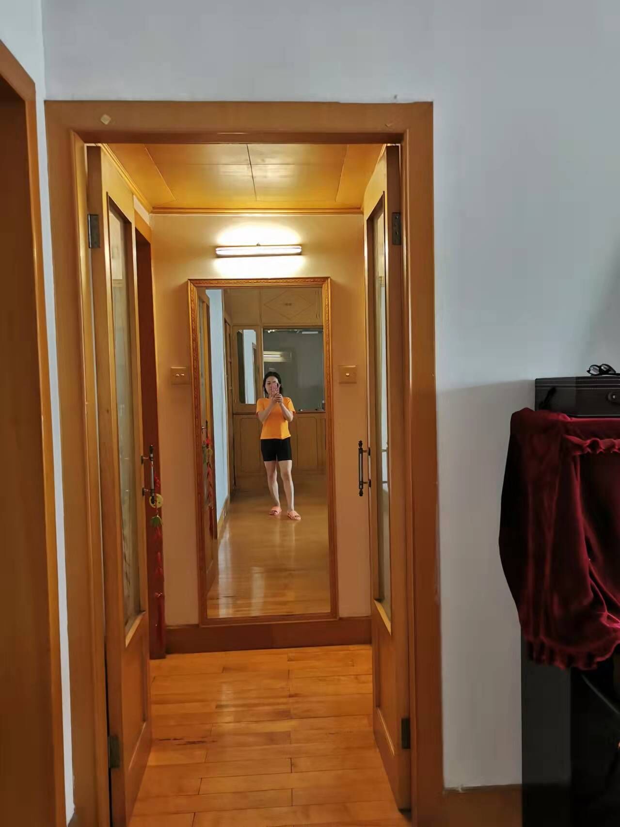 操坪社区  3室2厅1卫    1200.0元/月 操坪社区  3室2厅1卫    1200.0元/月室内图