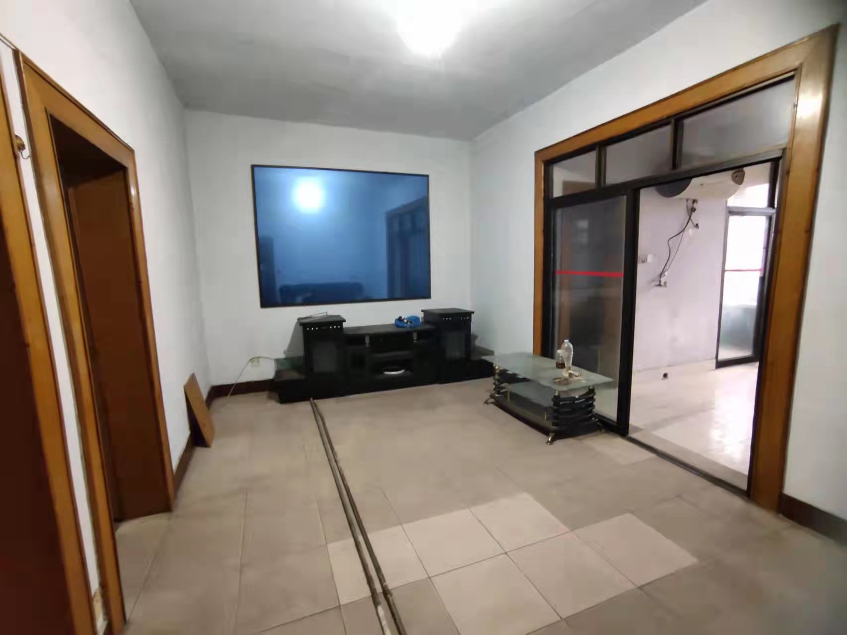 老财政局宿舍 3室2厅1卫 38.8万 老财政局宿舍 3室2厅1卫 38.8万客厅