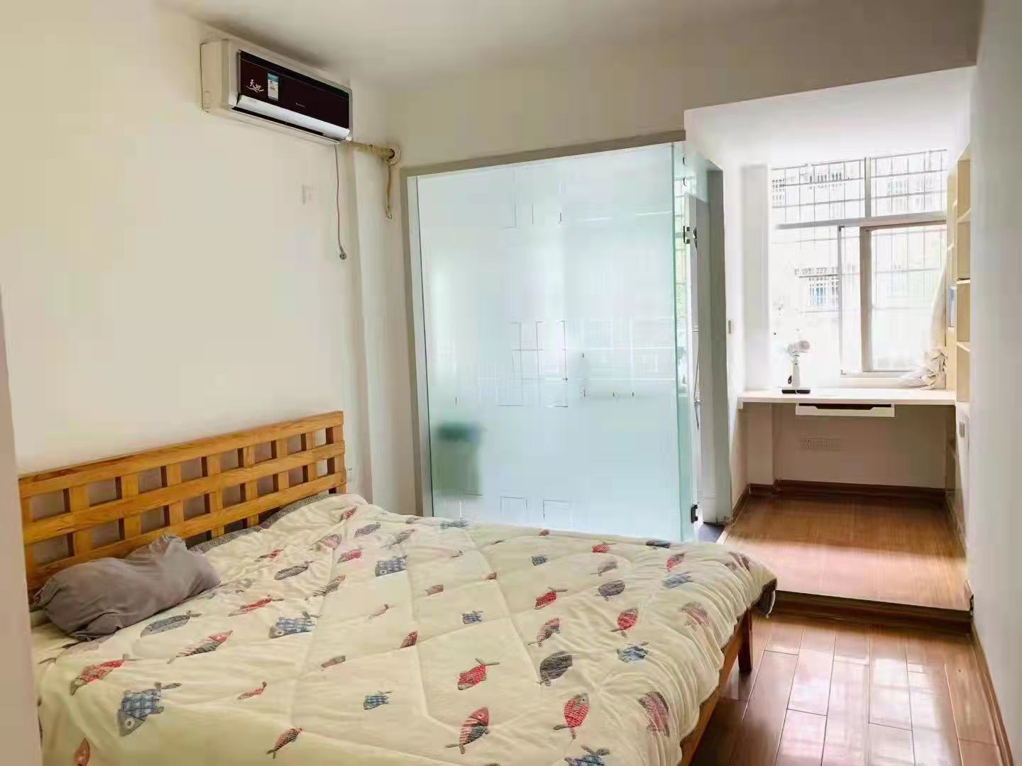 荷塘月色  3室2厅2卫   1700.00元/月室内图