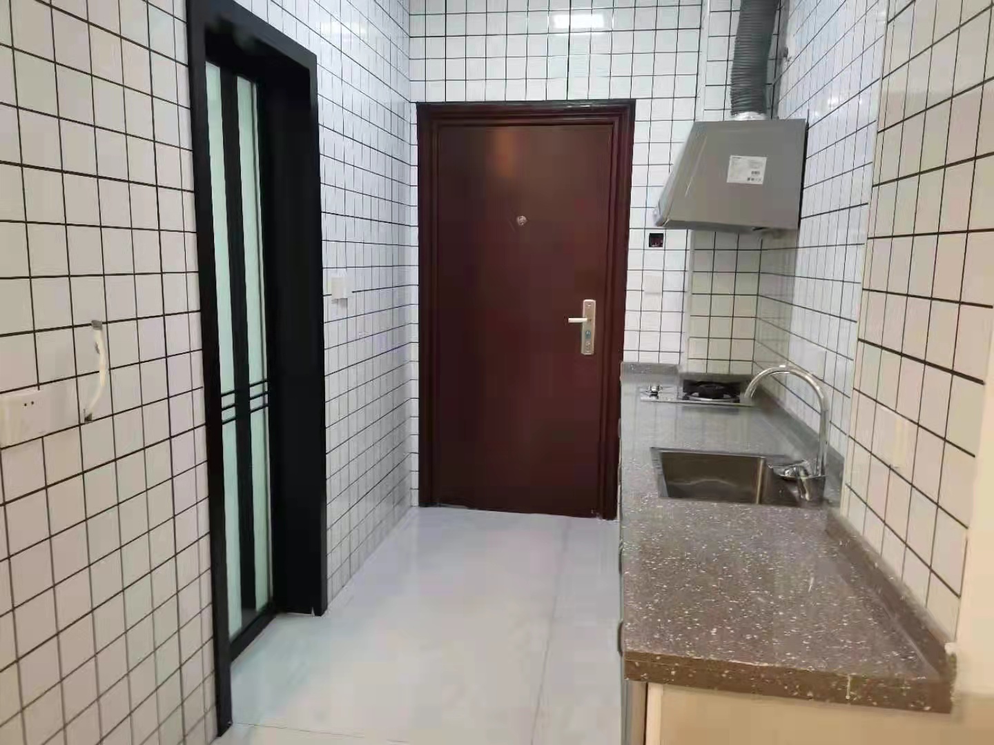 鸿星新天地  1室1厅1卫   32.00万客厅