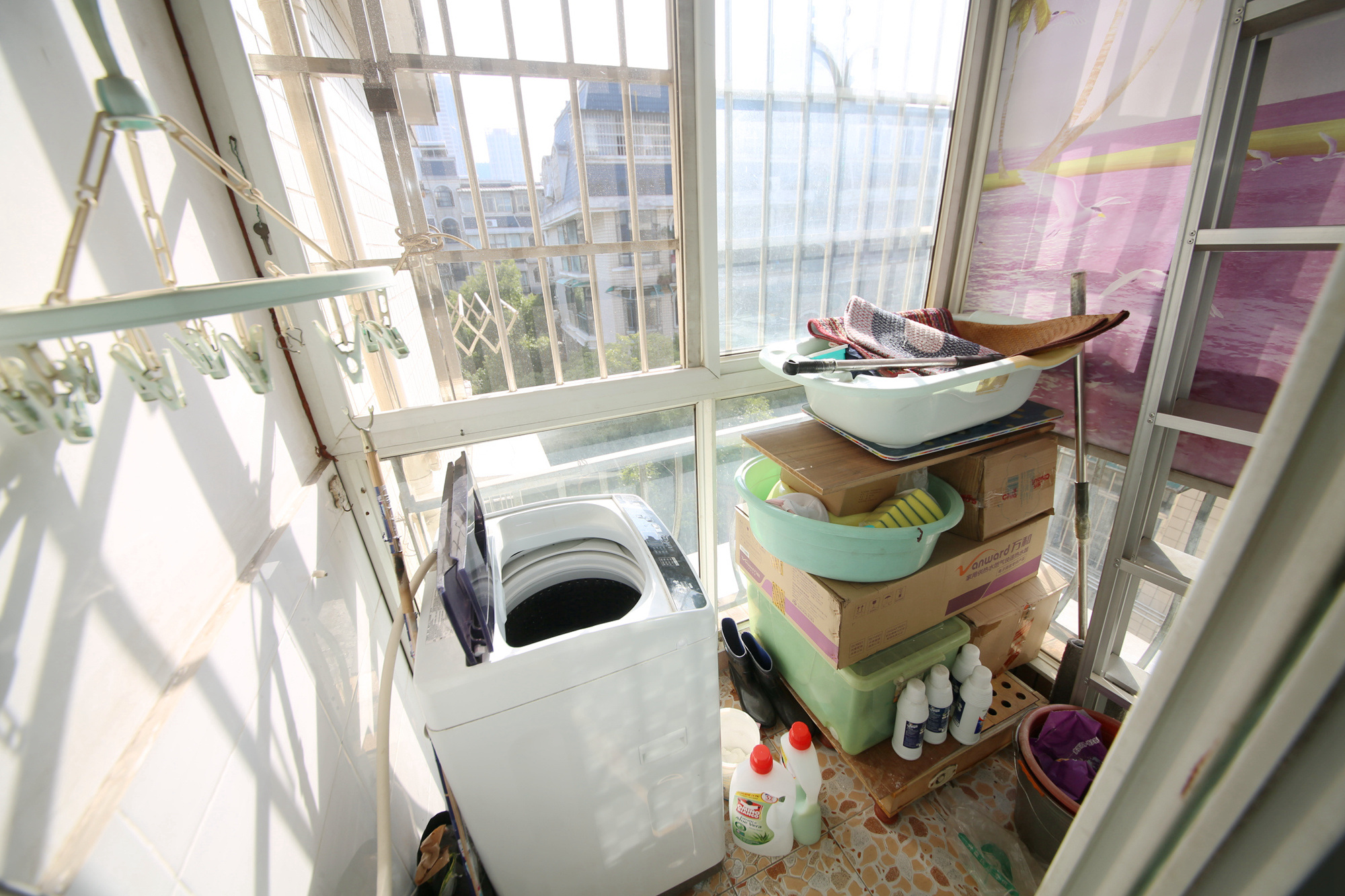 中江锦城  4室2厅2卫   114.30万阳台