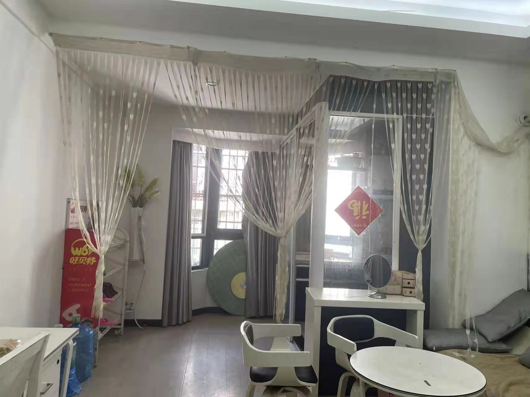 丰园公寓  1室1厅1卫    1100.0元/月 丰园公寓  1室1厅1卫    1100.0元/月室内图