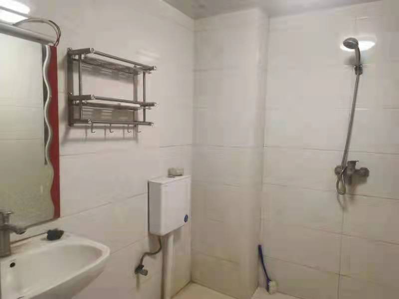 城发郦城 2室2厅1卫 1300.0元/月 城发郦城 2室2厅1卫 1300.0元/月室内图