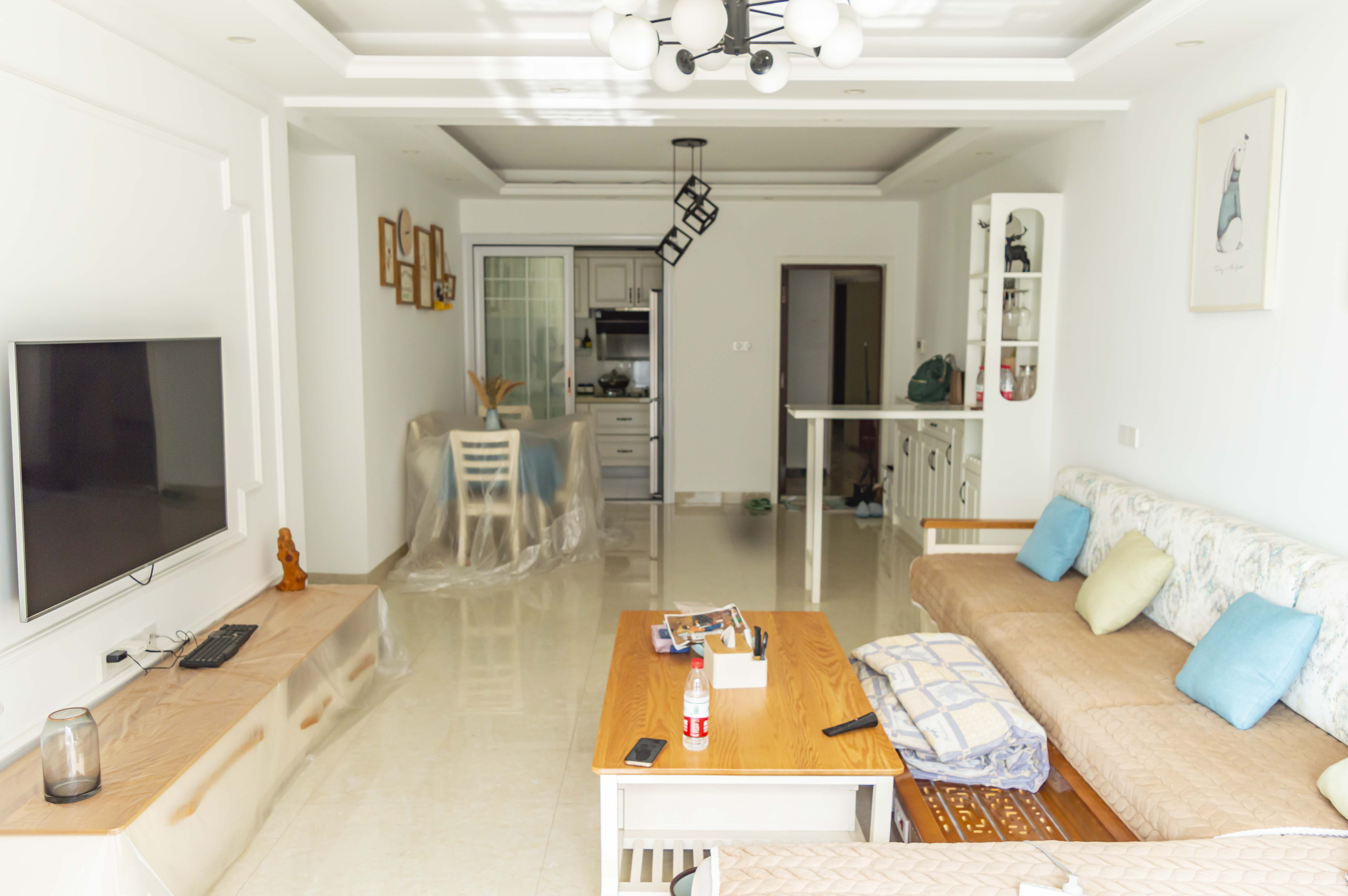 大汉资江城 3室2厅1卫 80.0万 大汉资江城 3室2厅1卫 80.0万客厅