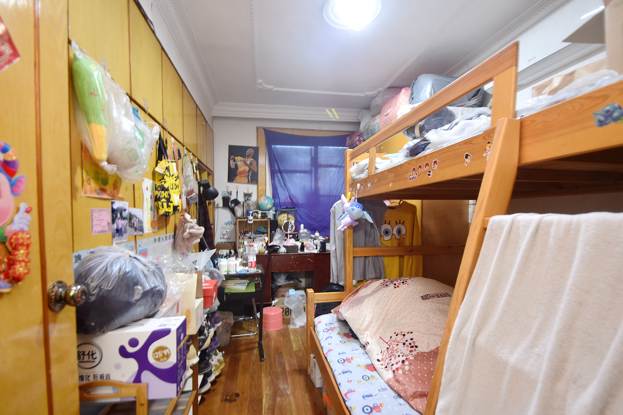 华顺大厦(芙蓉中路)  2室2厅1卫    72.8万卧室