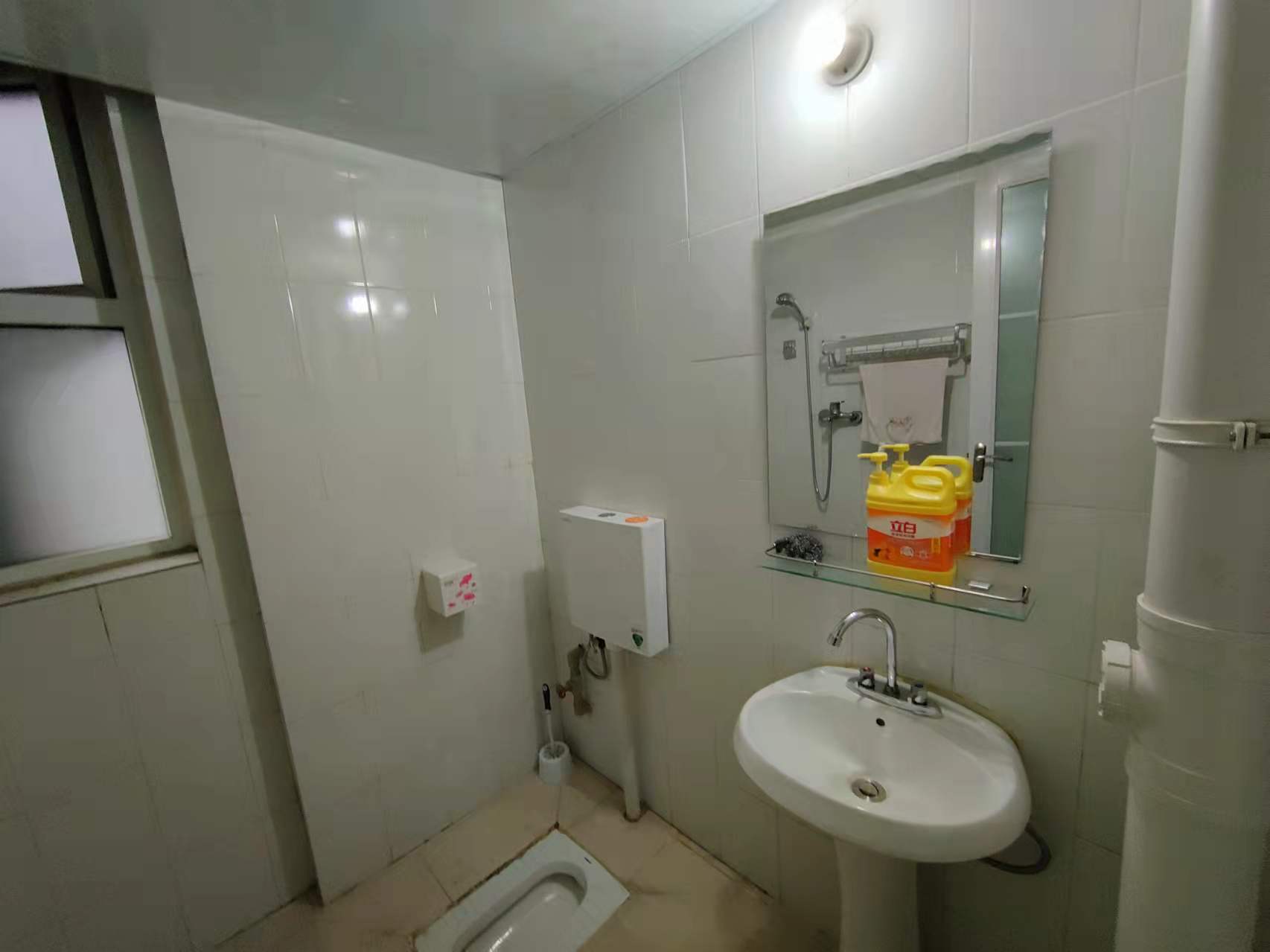 南湖春天  2室1厅1卫   1800.00元/月室内图