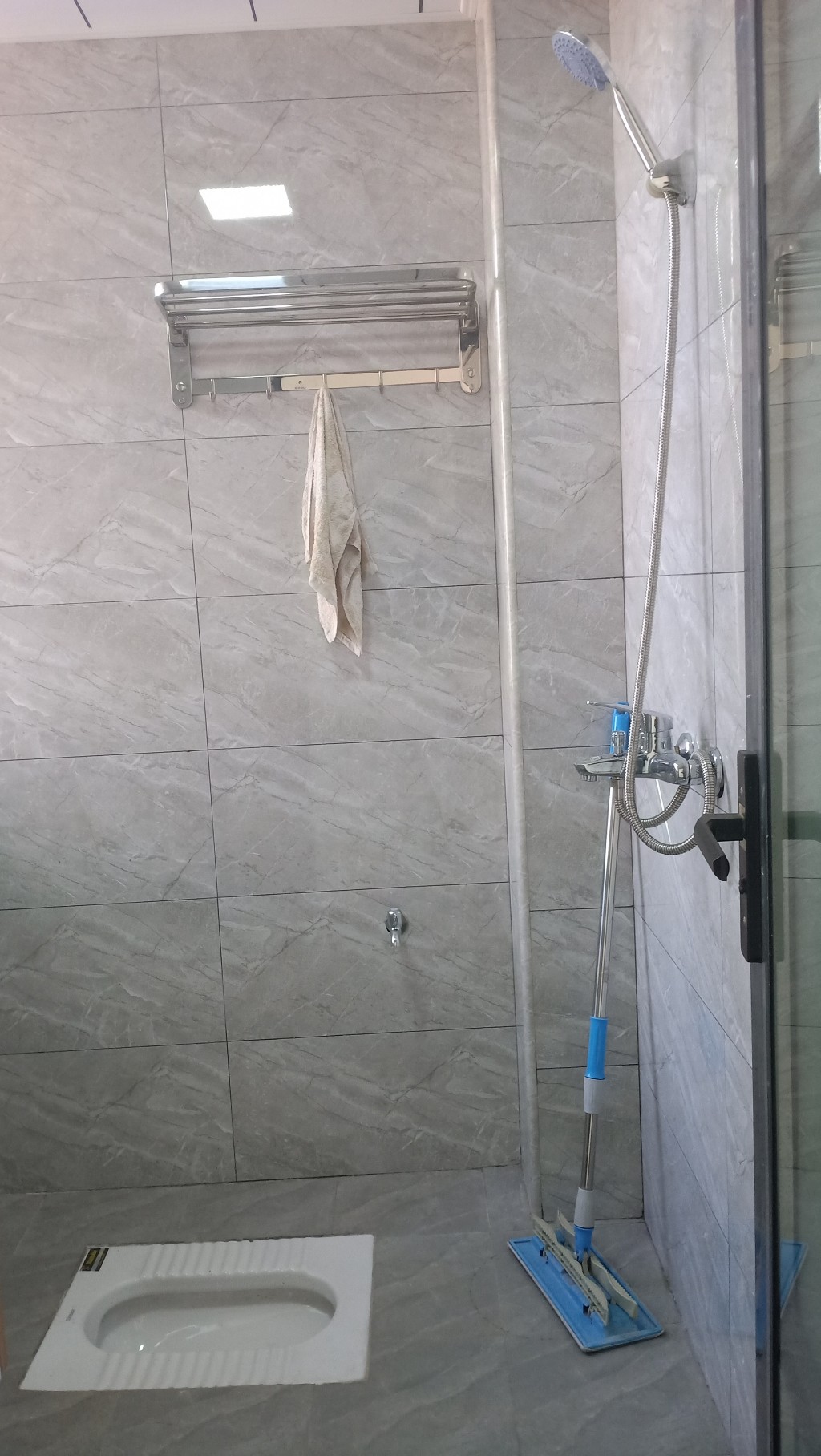 松亭小区 3室2厅1卫 1400.0元/月 松亭小区 3室2厅1卫 1400.0元/月室内图