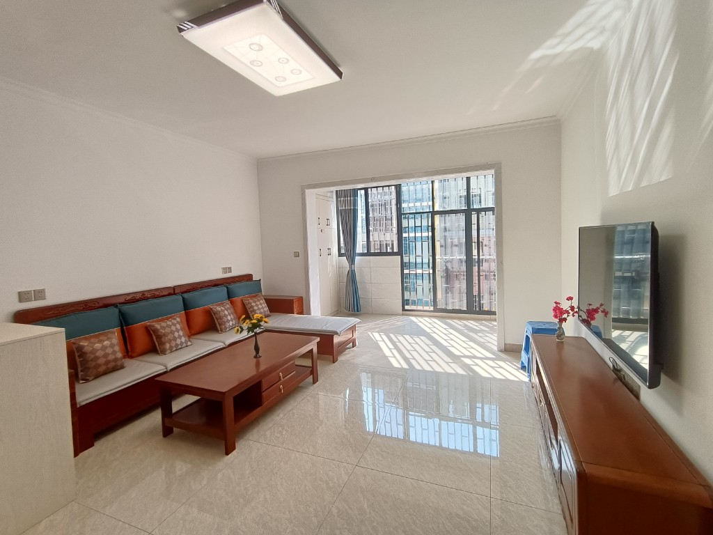 松亭小区 3室2厅2卫 1800.0元/月 松亭小区 3室2厅2卫 1800.0元/月室内图