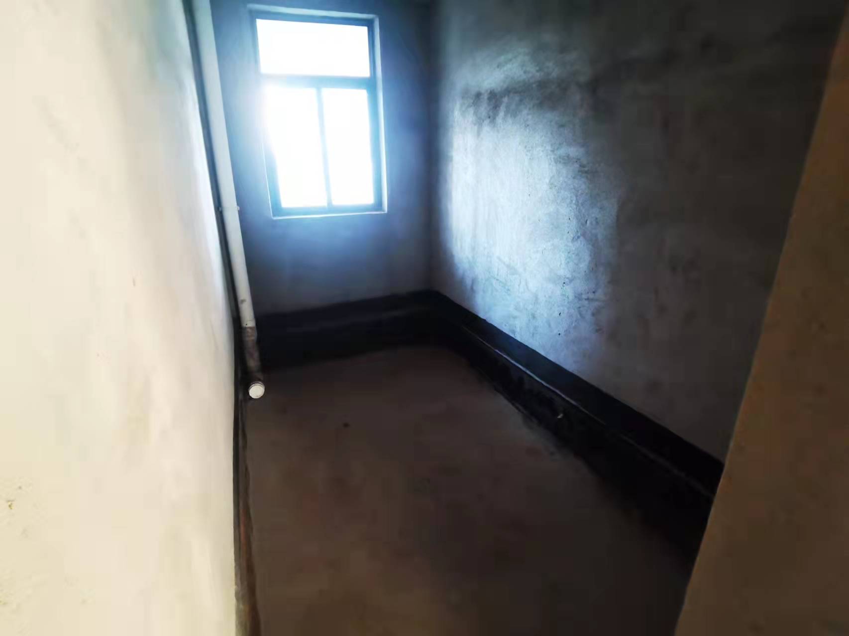 会龙山溪谷(住宅)  4室2厅2卫    108.0万 会龙山溪谷(住宅)  4室2厅2卫    108.0万客厅