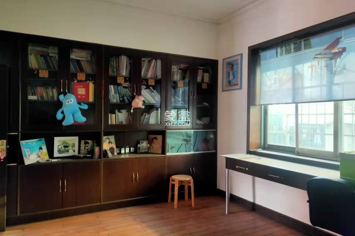 格林花园  3室2厅2卫    65.8万 格林花园  3室2厅2卫    65.8万客厅