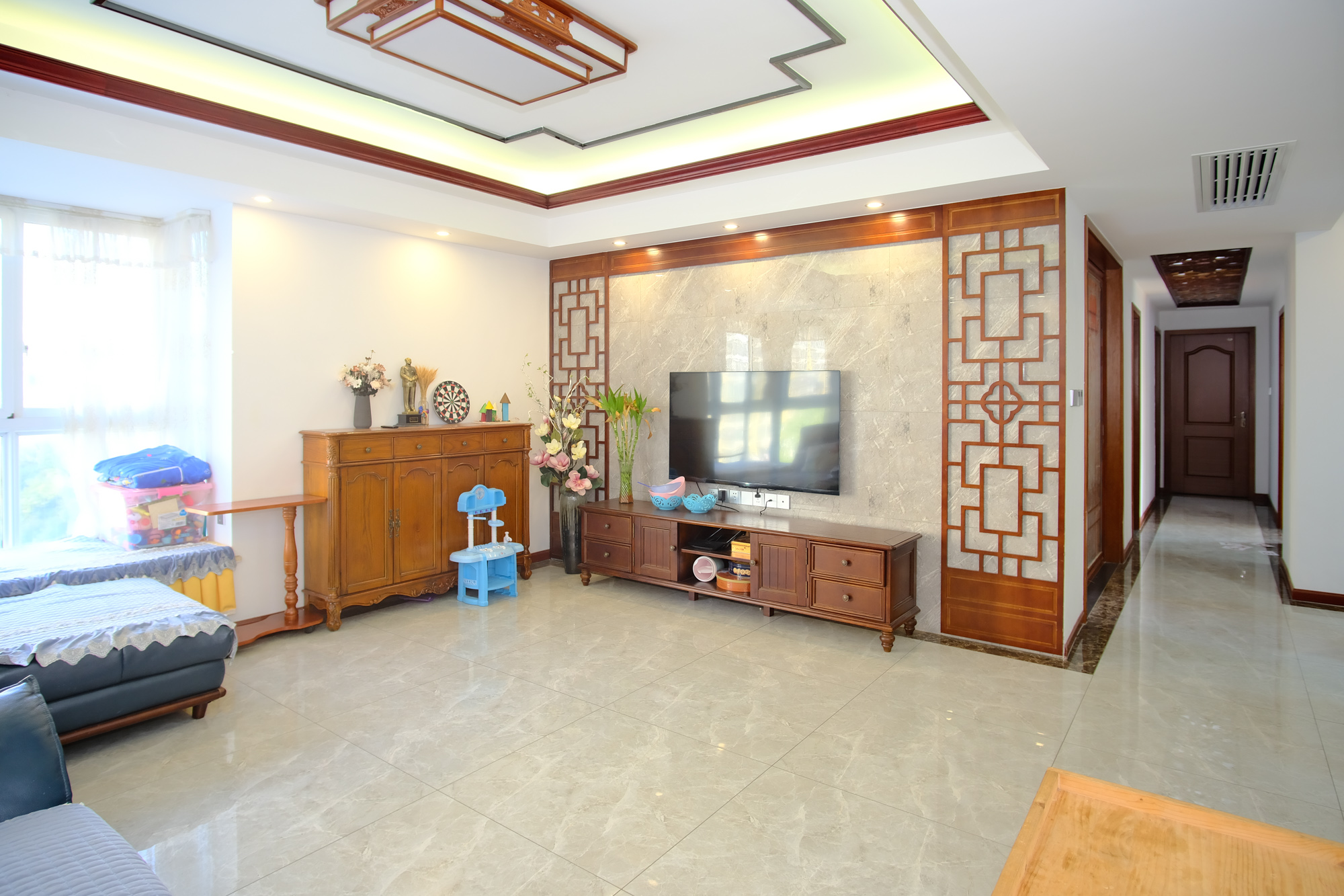 红树湾  5室2厅2卫    116.88万室内图1