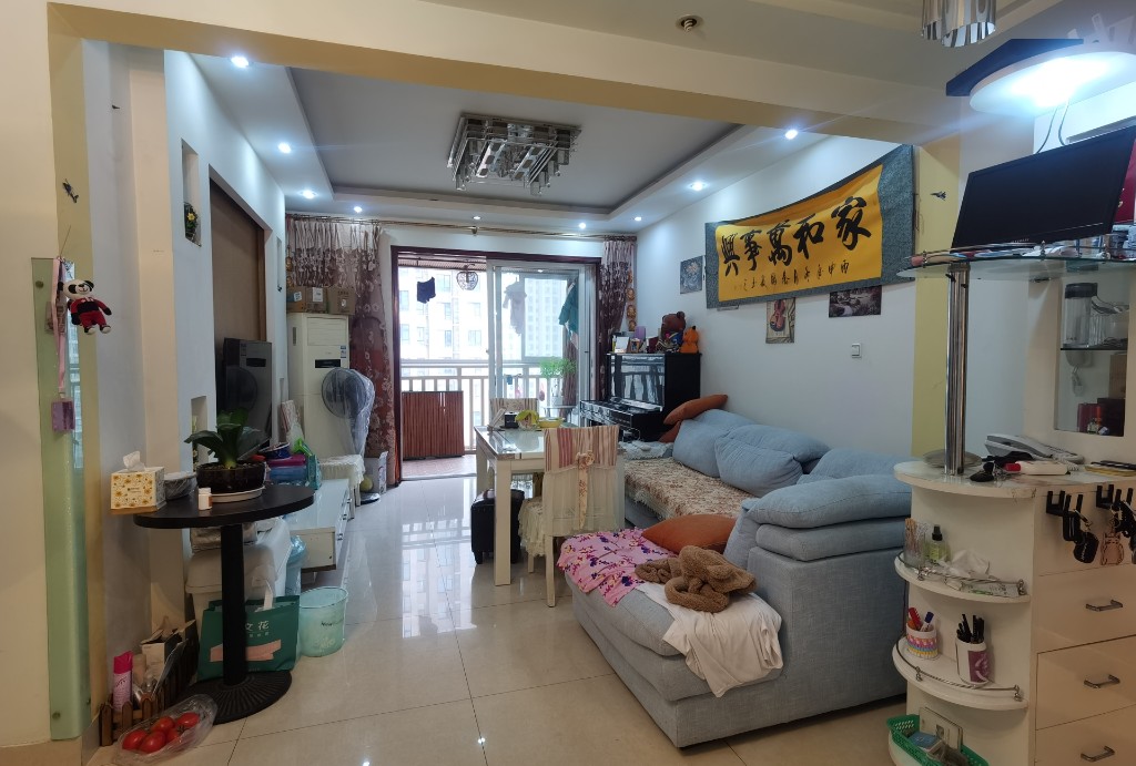 二江花园  3室2厅2卫    2500.0元/月 二江花园  3室2厅2卫    2500.0元/月户型图