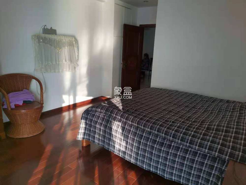 资江明珠  3室2厅2卫    98.8万