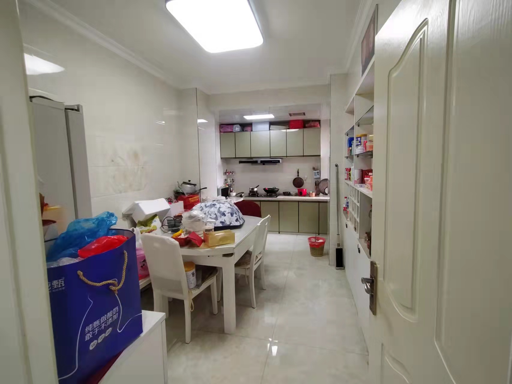 北美阳光城 2室1厅1卫 85.0万 北美阳光城 2室1厅1卫 85.0万客厅