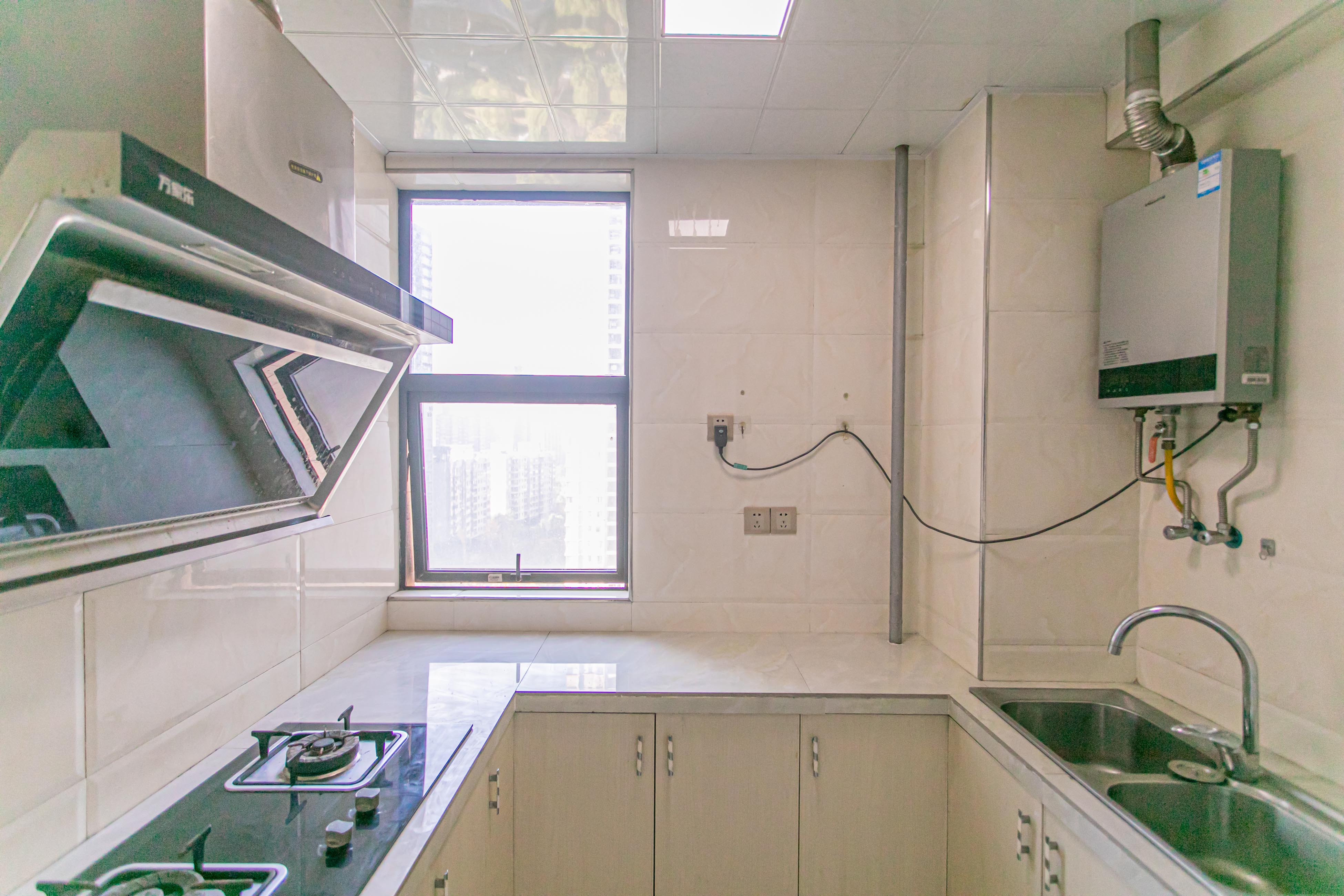 方略城市广场  2室2厅1卫    60.0万 方略城市广场  2室2厅1卫    60.0万厨房