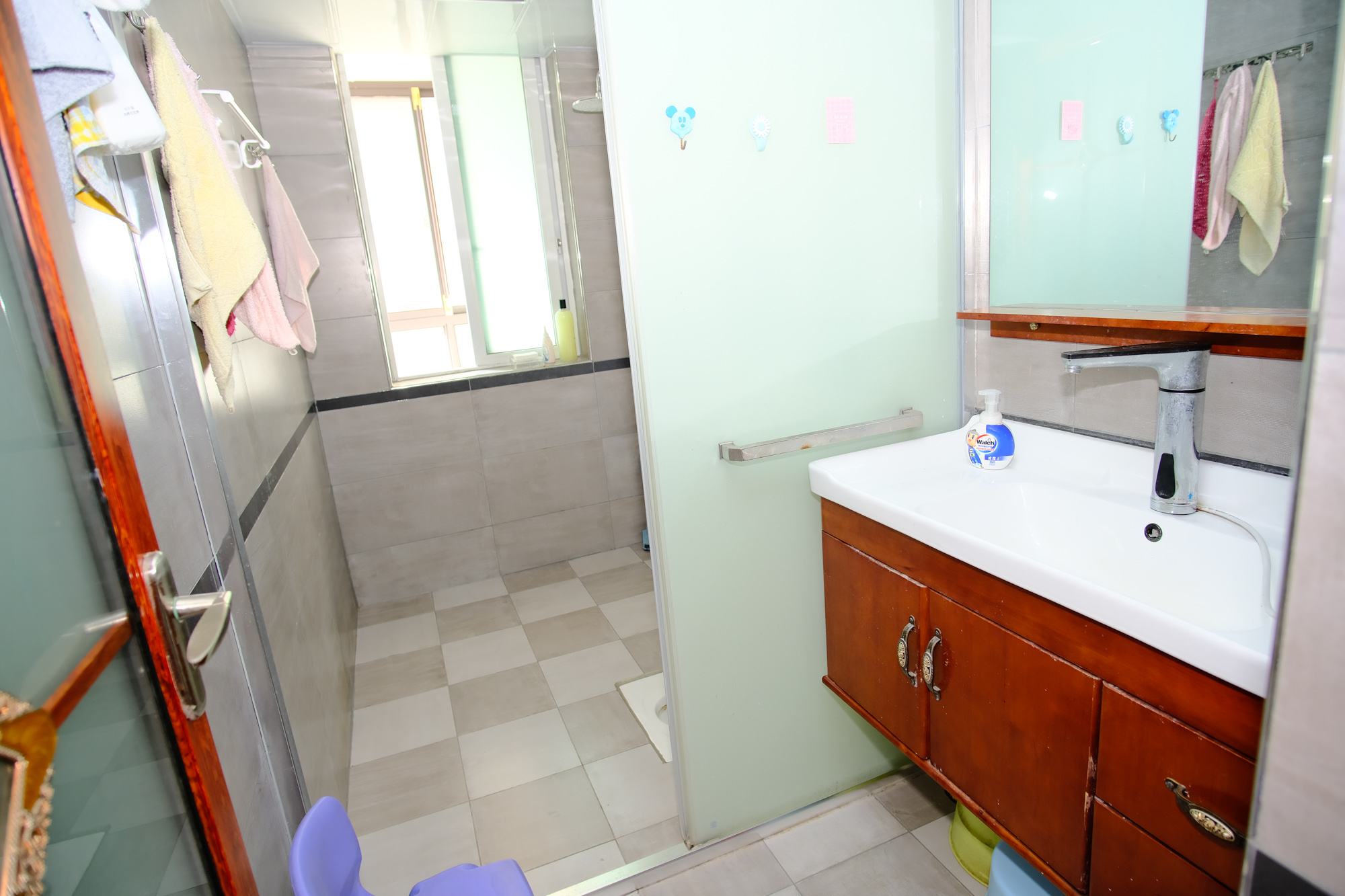 红树湾  5室2厅2卫    116.88万卫生间