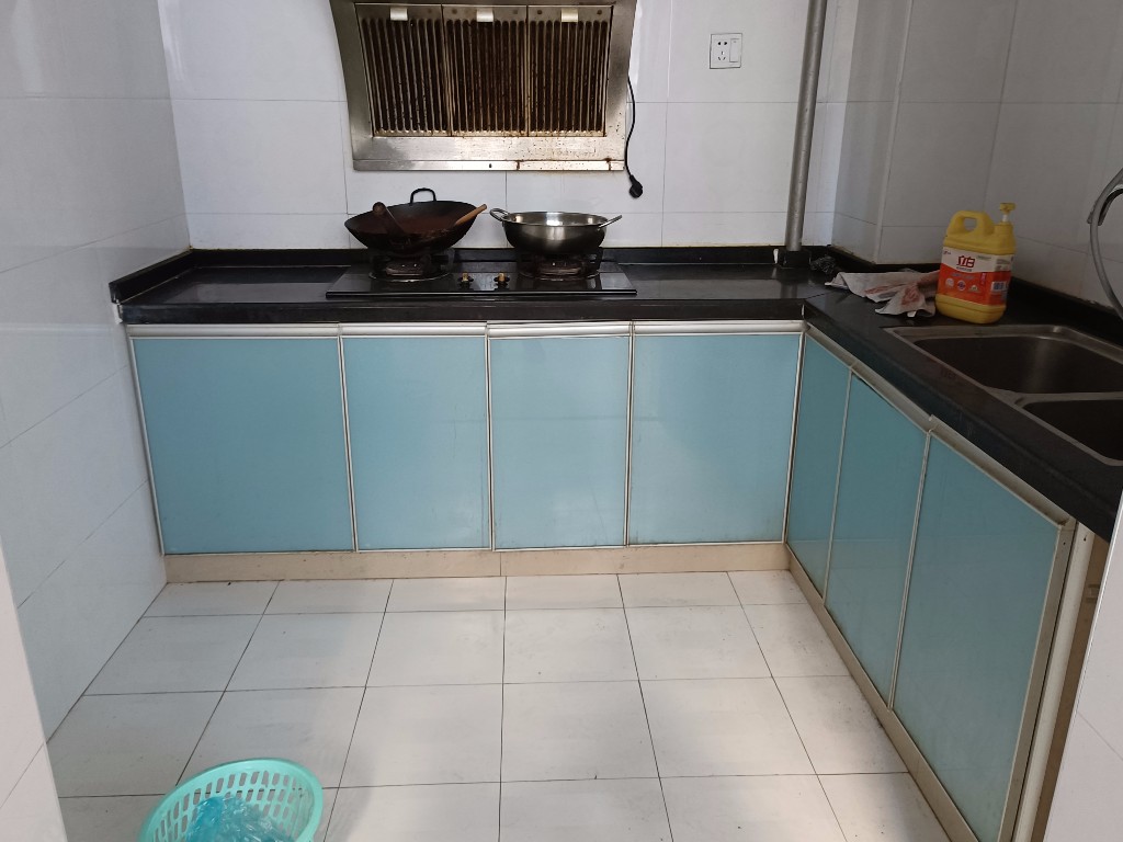 紫金名门  2室2厅1卫    48.8万 紫金名门  2室2厅1卫    48.8万客厅