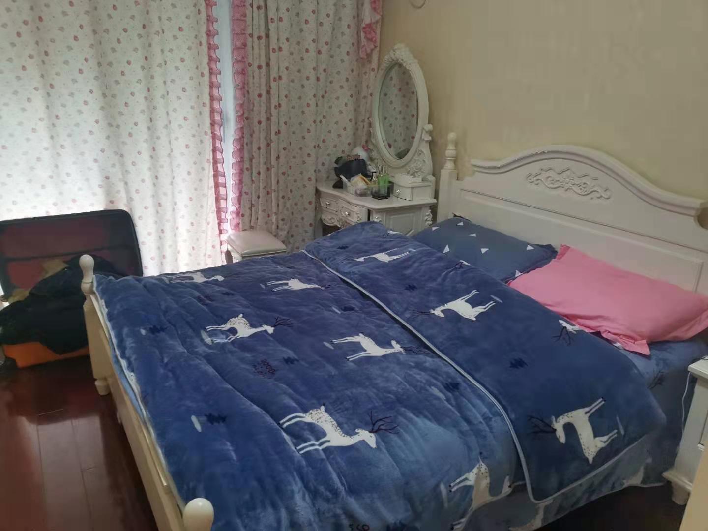 资江明珠  3室2厅2卫    97.8万 资江明珠  3室2厅2卫    97.8万客厅