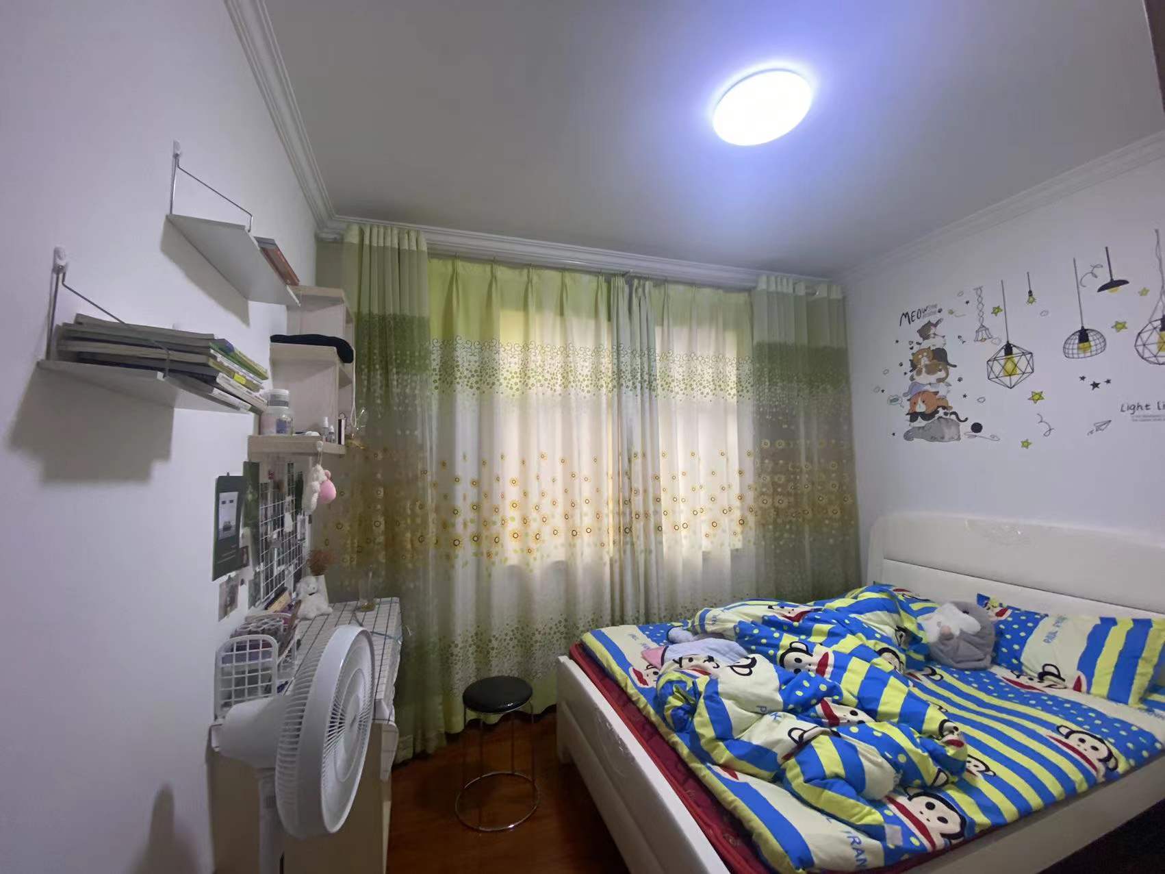 科技创新大厦  3室2厅2卫    92.0万卧室