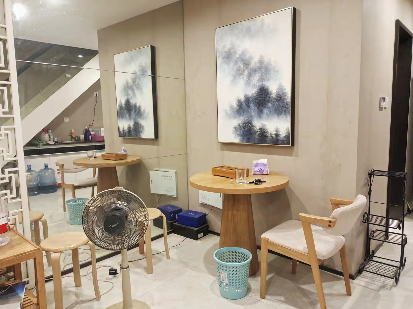 九八缔景城  2室2厅1卫   35.00万客厅