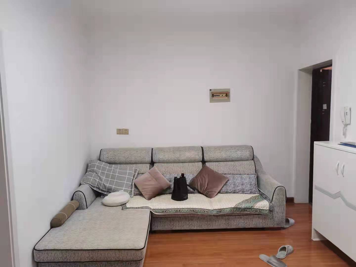 六合清华园  3室2厅2卫    88.8万 六合清华园  3室2厅2卫    88.8万