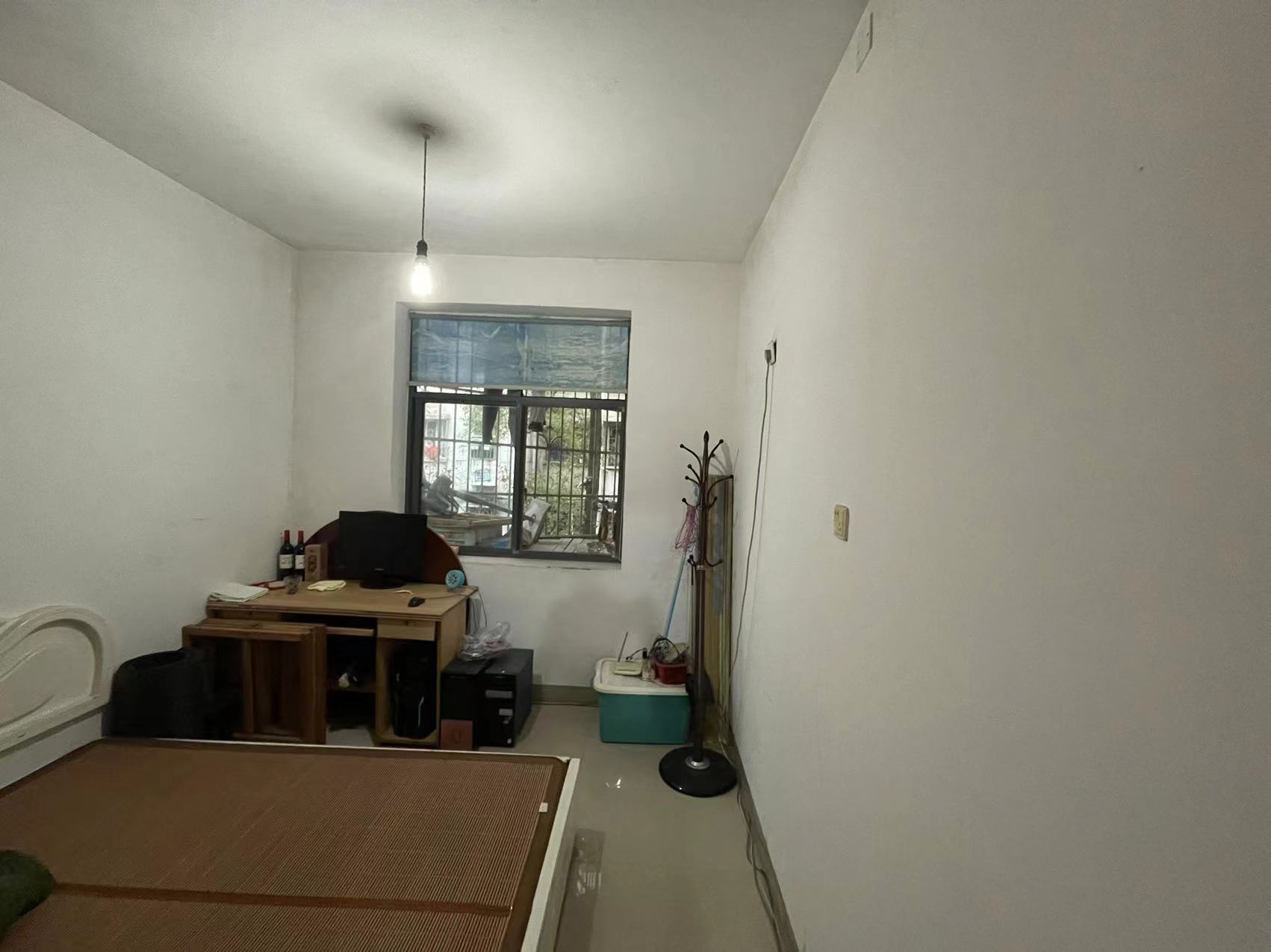 滨江一村  2室1厅1卫   1350.00元/月室内图