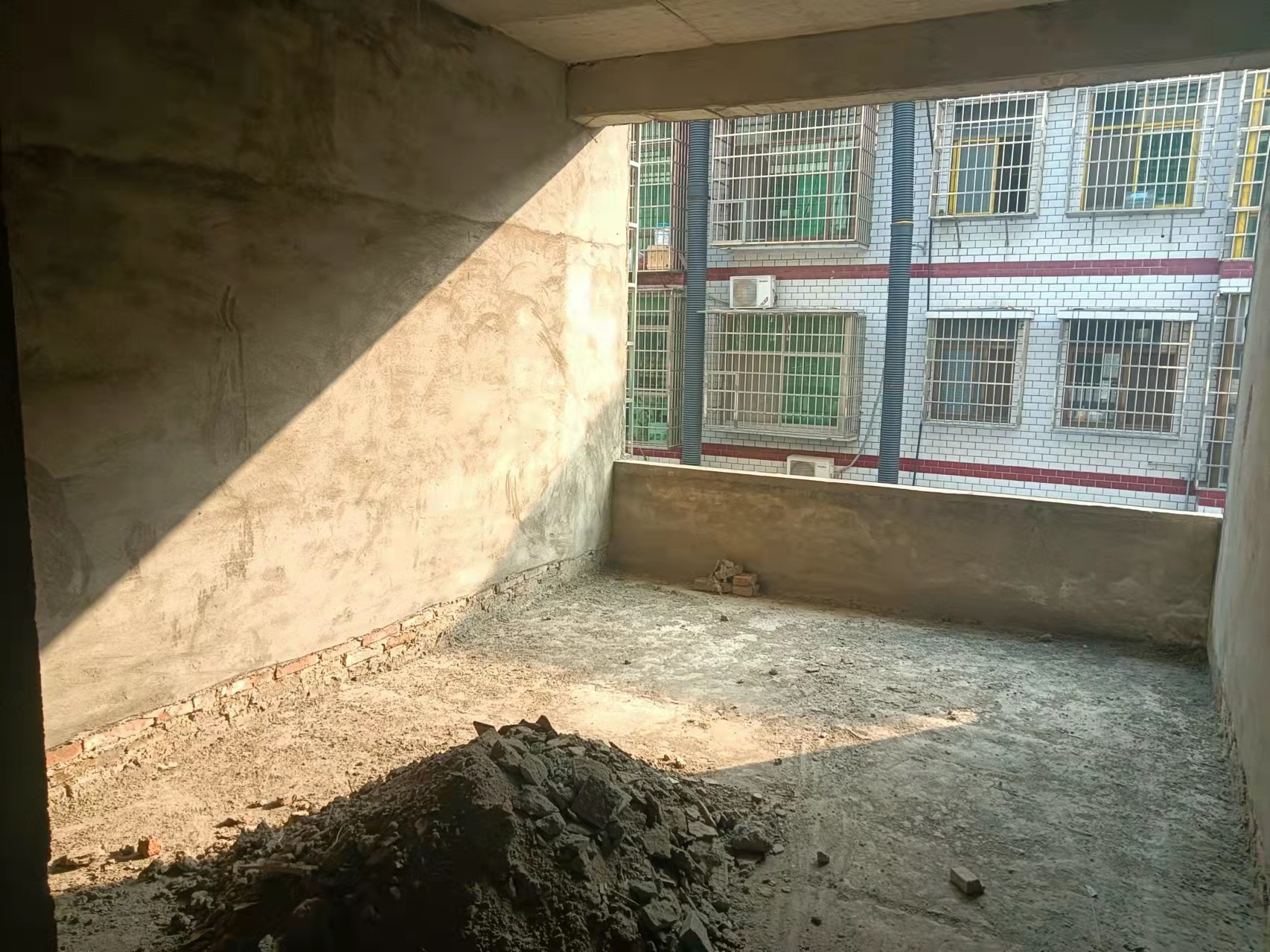 羊舞岭小区 1室1厅1卫 600.0元/月 羊舞岭小区 1室1厅1卫 600.0元/月室内图