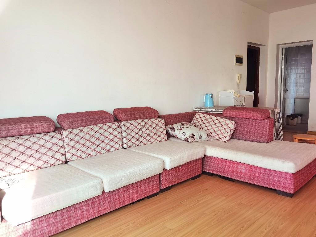 纺城名苑  2室2厅1卫    1300.0元/月 纺城名苑  2室2厅1卫    1300.0元/月室内图