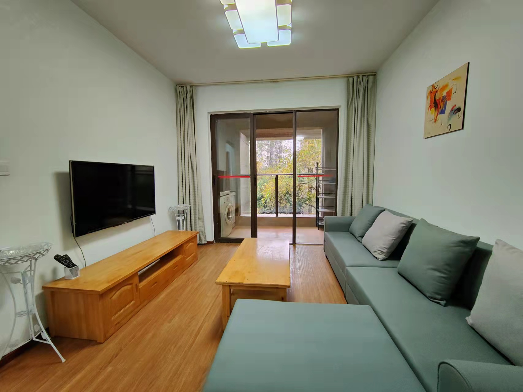 南湖世纪 2室1厅1卫 2500.0元/月 南湖世纪 2室1厅1卫 2500.0元/月室内图