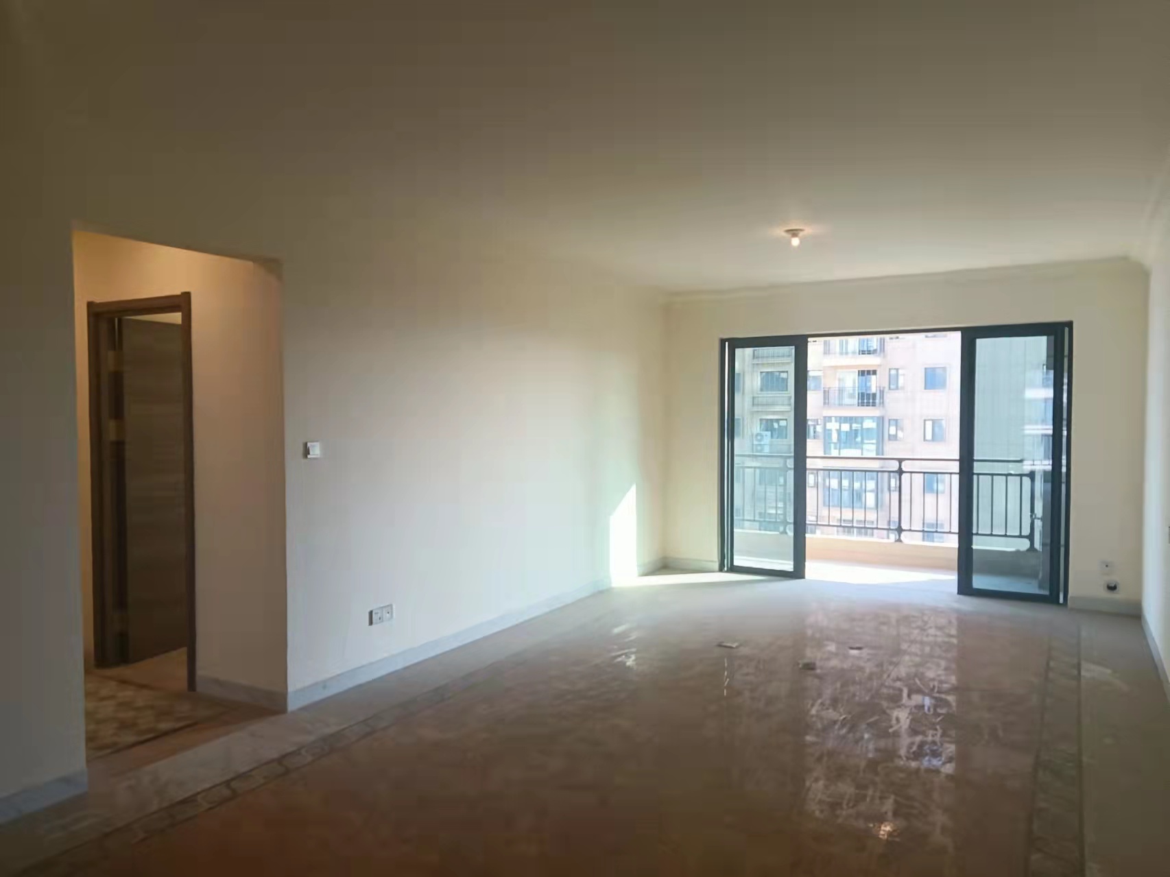 碧桂园梓山府 4室2厅2卫 2000.0元/月 碧桂园梓山府 4室2厅2卫 2000.0元/月室内图