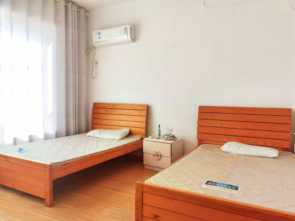 纺城名苑  2室2厅1卫    1300.0元/月 纺城名苑  2室2厅1卫    1300.0元/月室内图