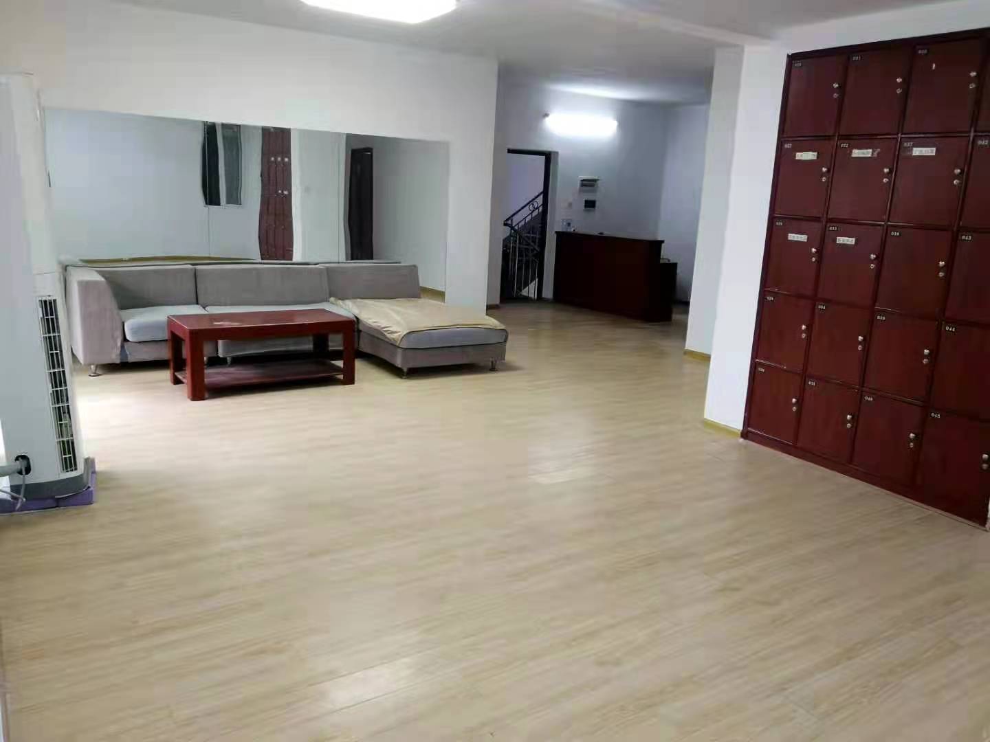 枫桥尚城  3室2厅1卫    1800.0元/月 枫桥尚城  3室2厅1卫    1800.0元/月室内图