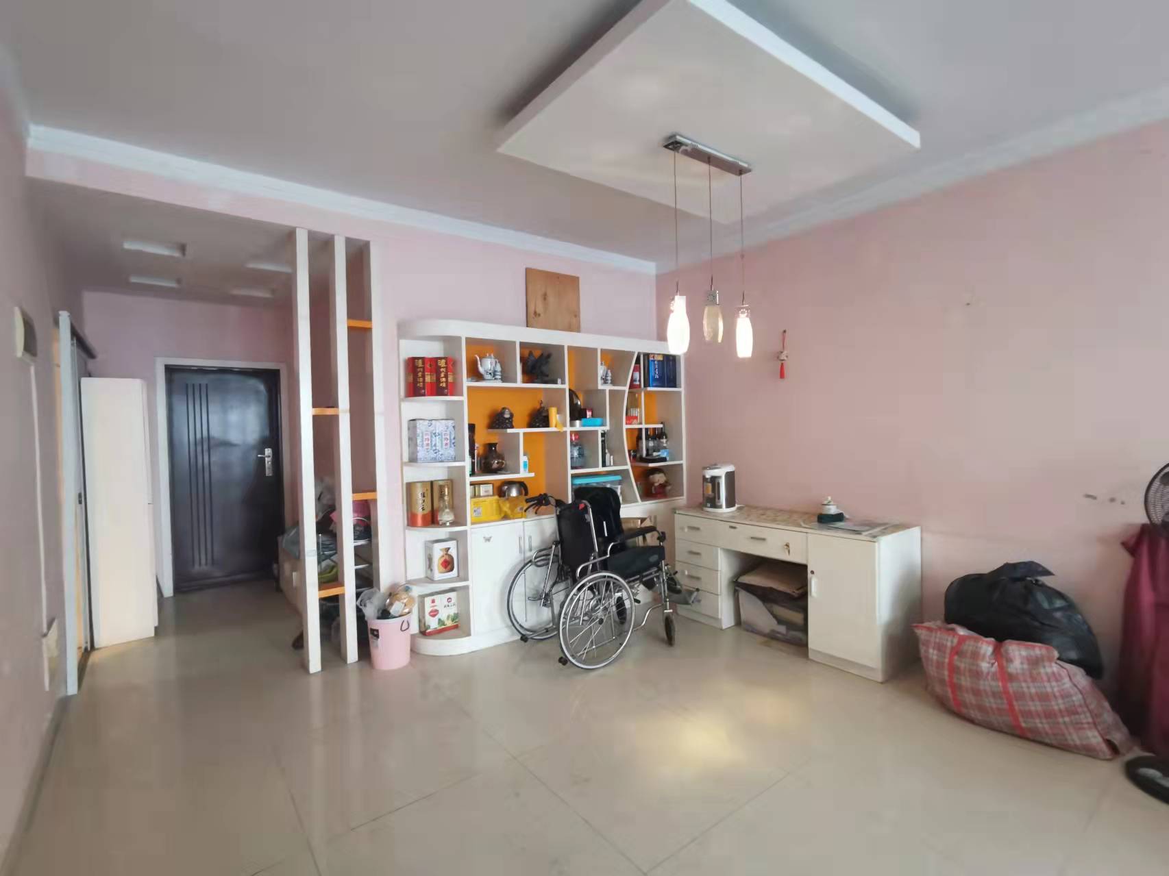 圣华名城建设北路110号 2室1厅1卫 48.0万 圣华名城建设北路110号 2室1厅1卫 48.0万客厅