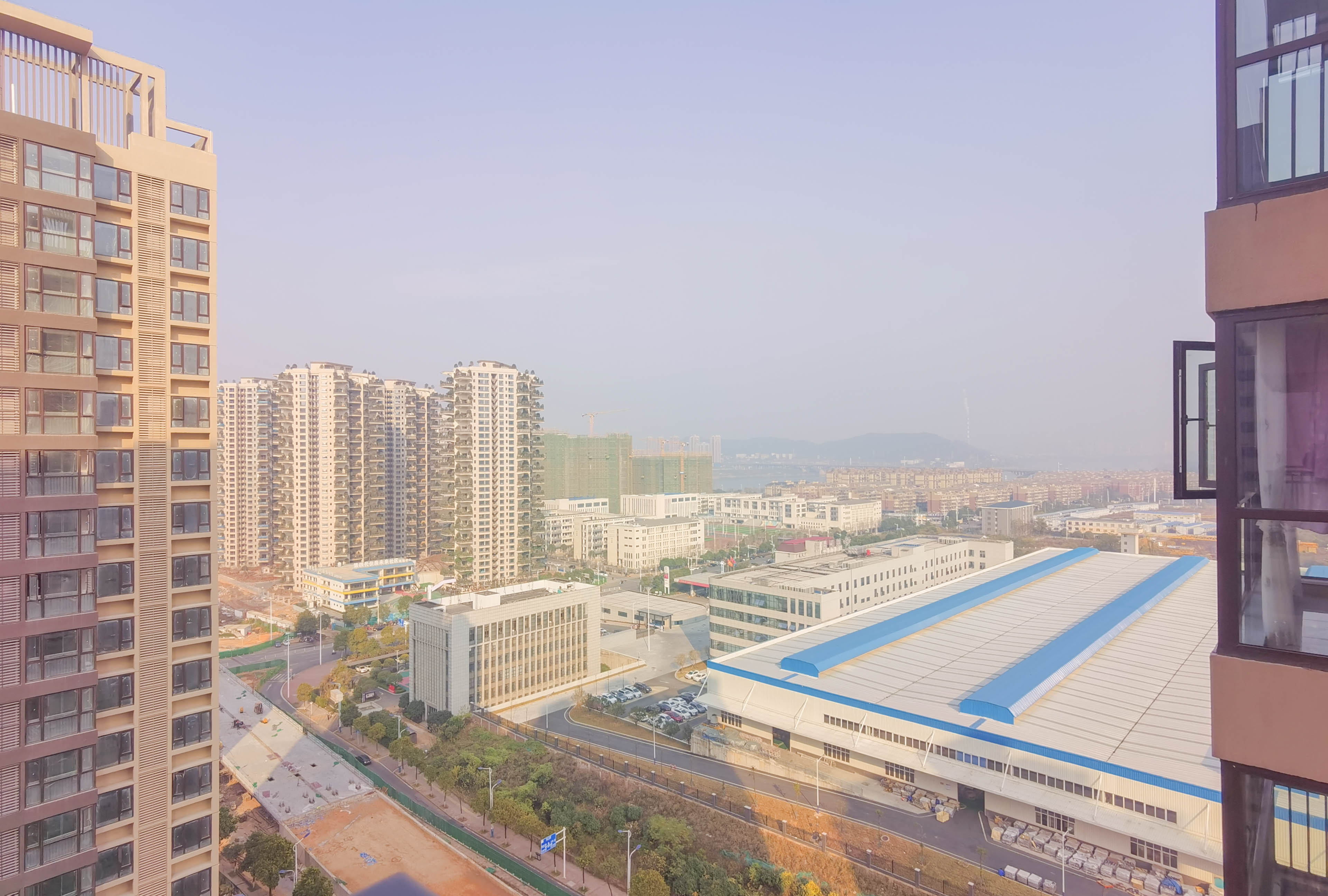 蓝溪谷 3室2厅2卫 91.8万 蓝溪谷 3室2厅2卫 91.8万客厅