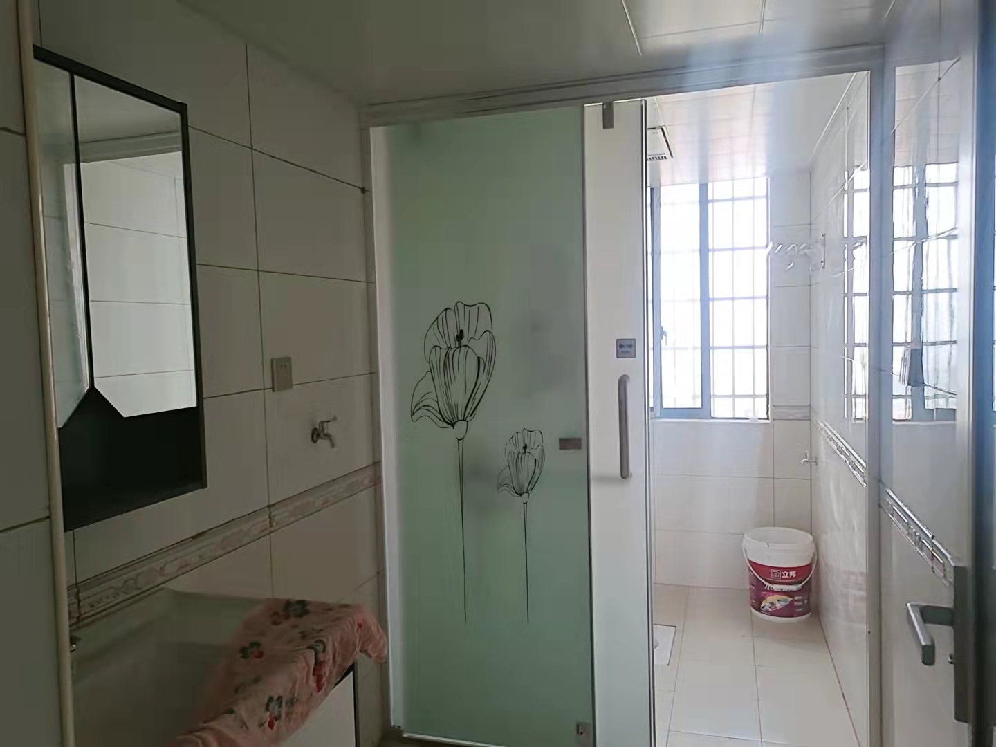 回龙湾主人家园  5室2厅2卫    125.8万 回龙湾主人家园  5室2厅2卫    125.8万卫生间