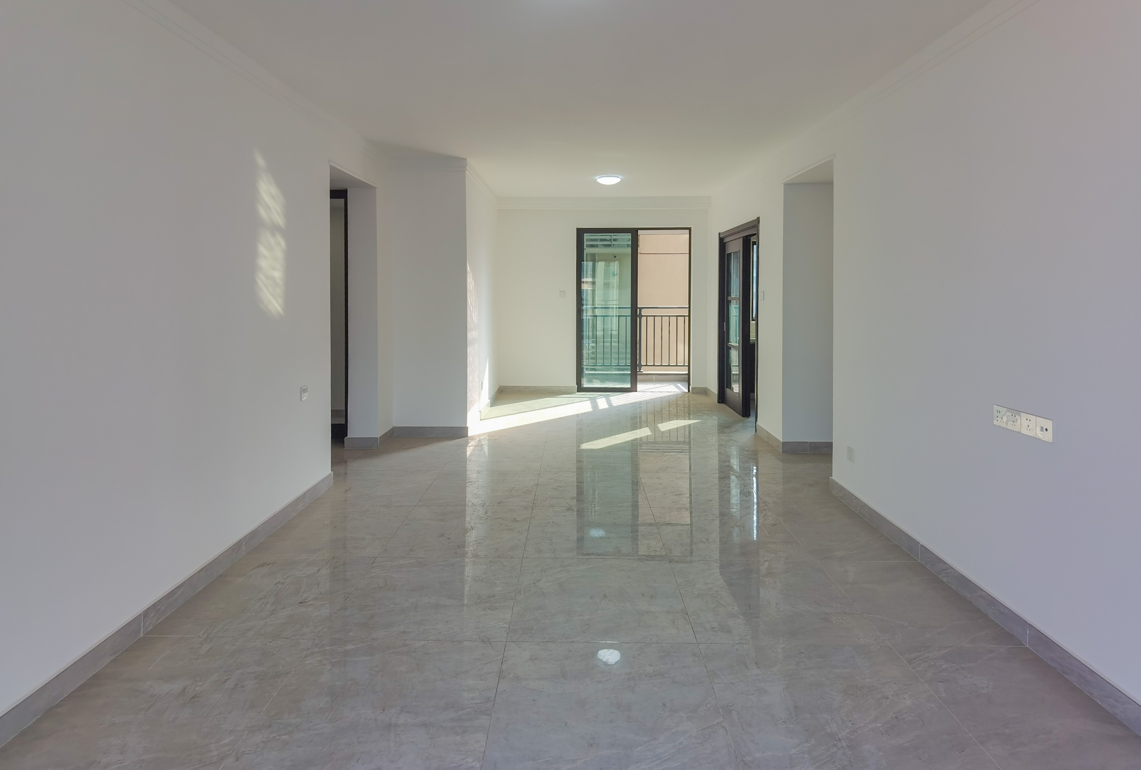 蓝溪谷 3室2厅2卫 91.8万 蓝溪谷 3室2厅2卫 91.8万客厅