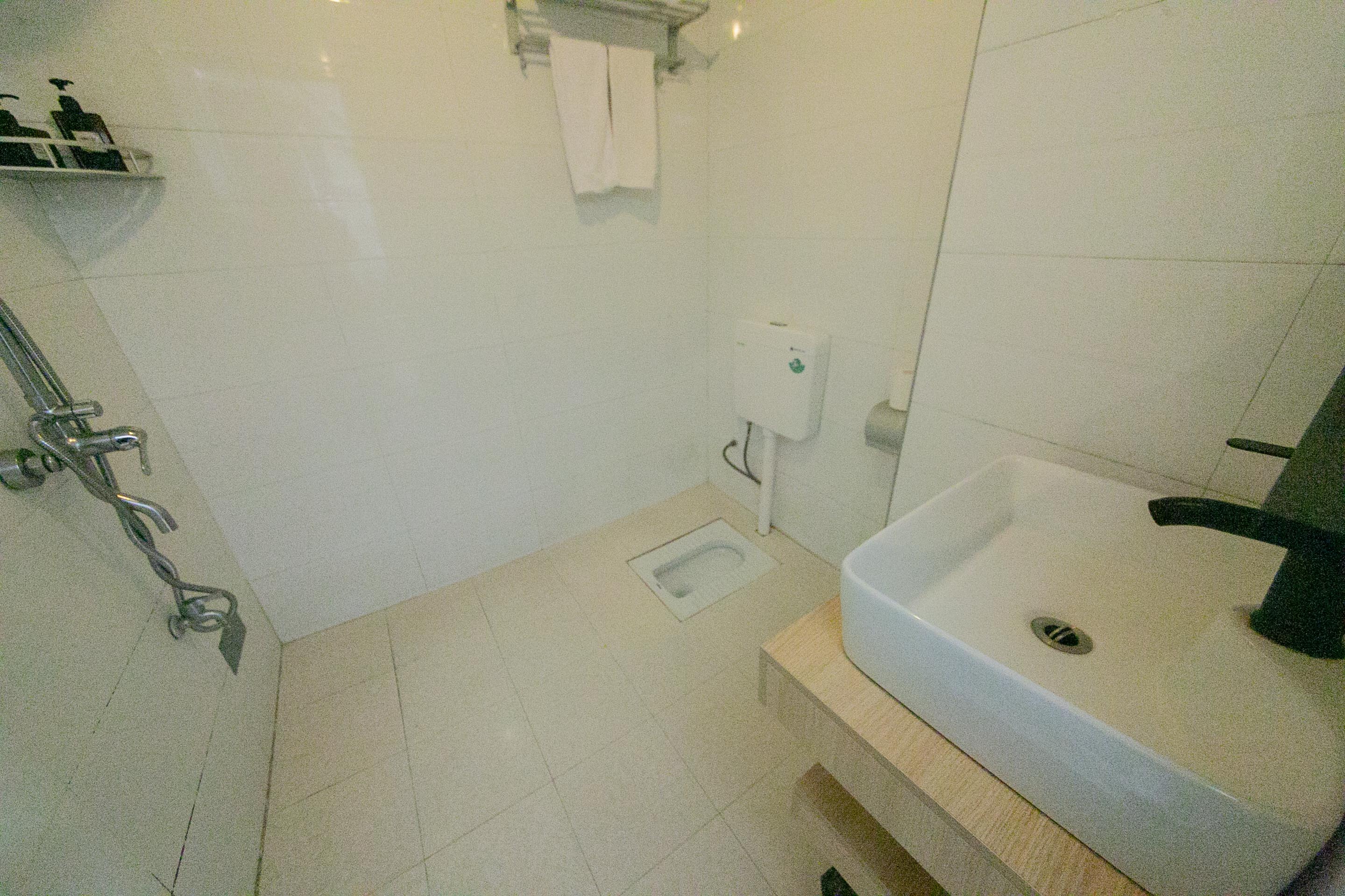 凯乐国际城  2室2厅2卫    95.0万 凯乐国际城  2室2厅2卫    95.0万卫生间