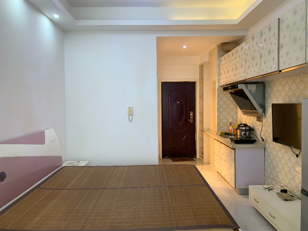 五洲富隆中心 1室1厅1卫 1000.0元/月 五洲富隆中心 1室1厅1卫 1000.0元/月室内图