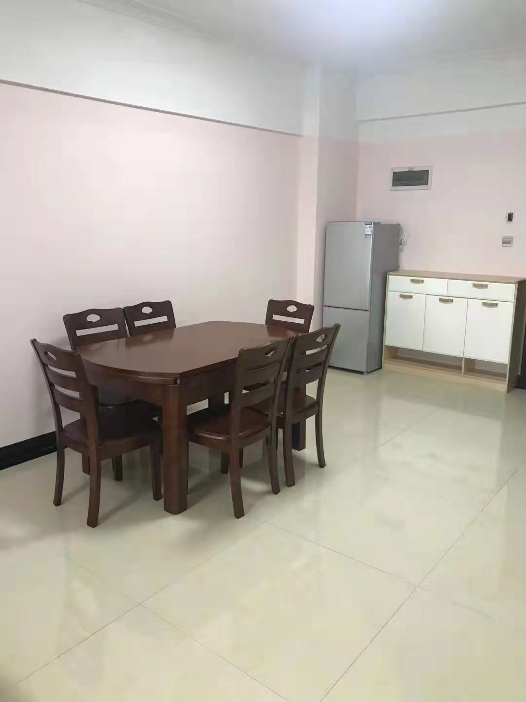 圣华名城建设北路110号 2室2厅1卫 47.8万 圣华名城建设北路110号 2室2厅1卫 47.8万客厅