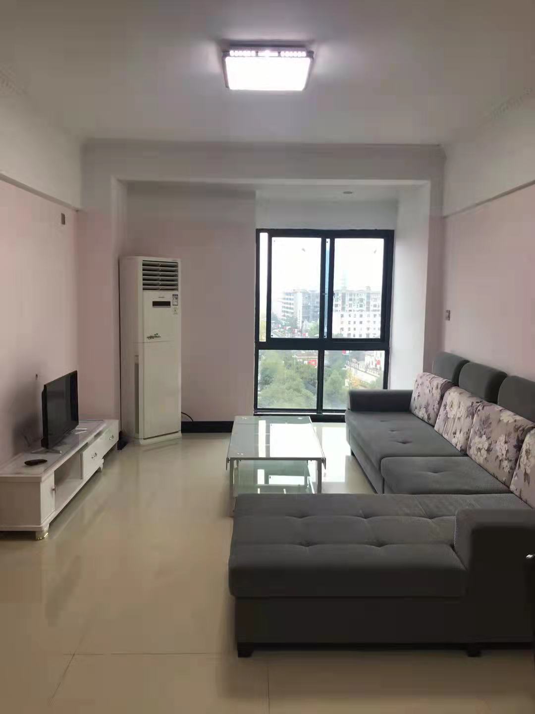 圣华名城建设北路110号 2室2厅1卫 47.8万 圣华名城建设北路110号 2室2厅1卫 47.8万客厅