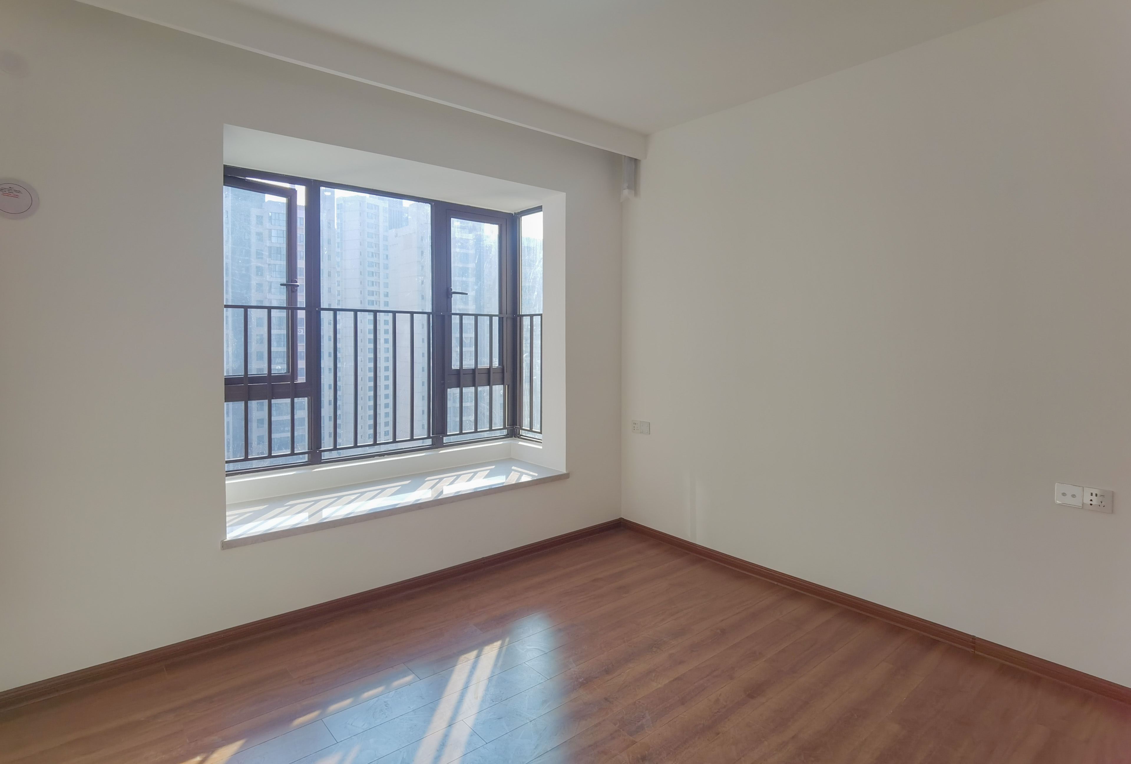 蓝溪谷 3室2厅2卫 91.8万 蓝溪谷 3室2厅2卫 91.8万客厅