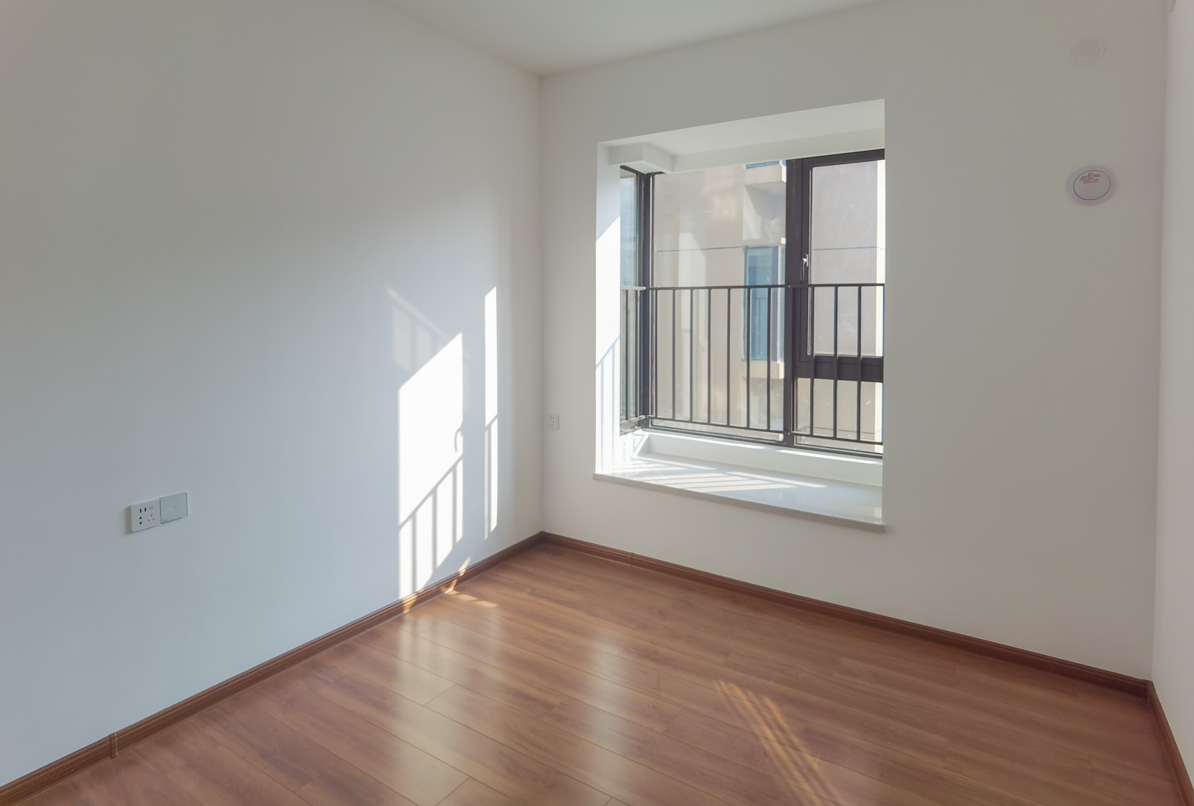 蓝溪谷 3室2厅2卫 91.8万 蓝溪谷 3室2厅2卫 91.8万客厅