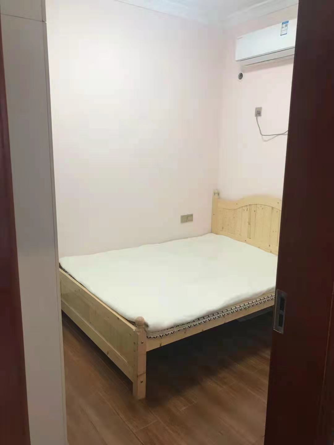 圣华名城建设北路110号 2室2厅1卫 47.8万 圣华名城建设北路110号 2室2厅1卫 47.8万客厅