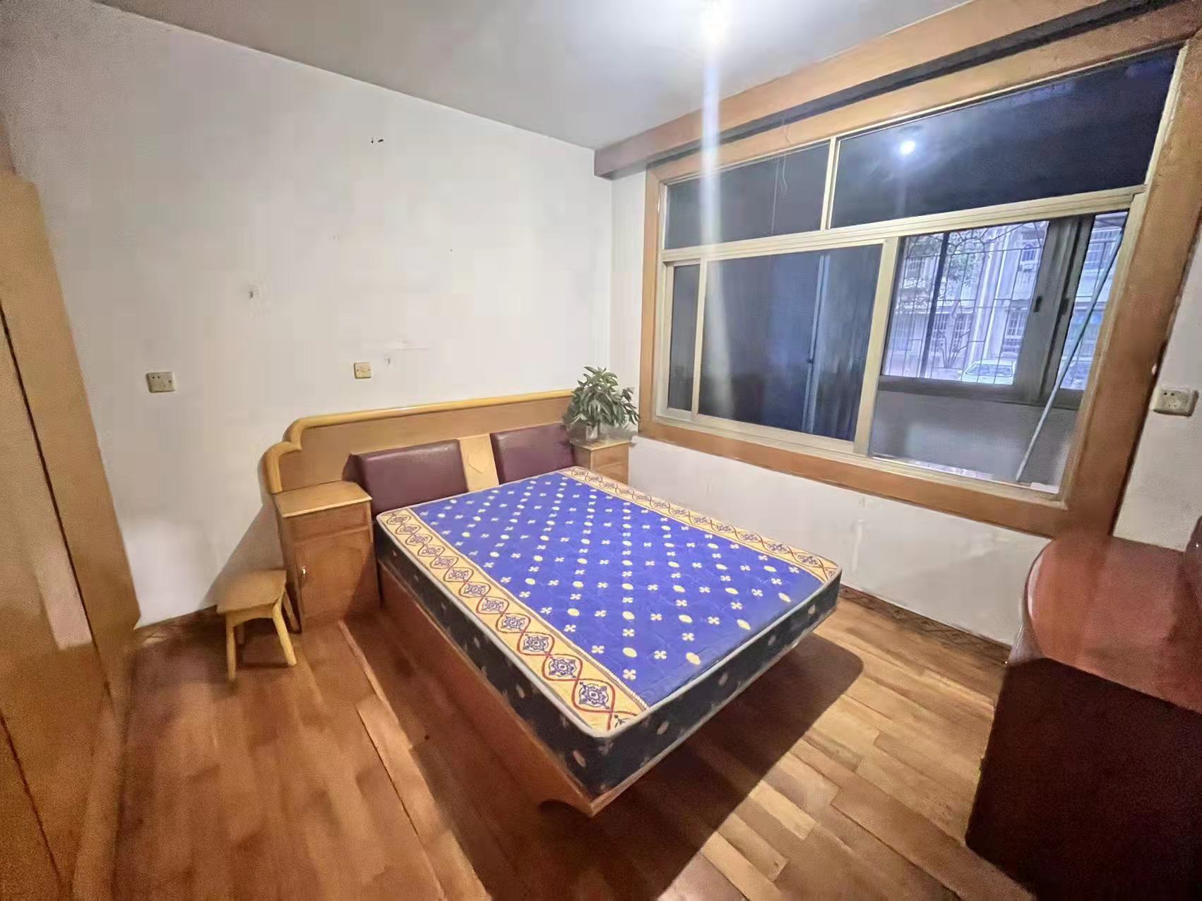 响石二村  2室1厅1卫   800.00元/月室内图