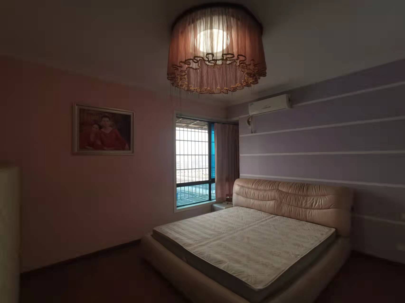 圣华名城建设北路110号 2室1厅1卫 48.0万 圣华名城建设北路110号 2室1厅1卫 48.0万客厅