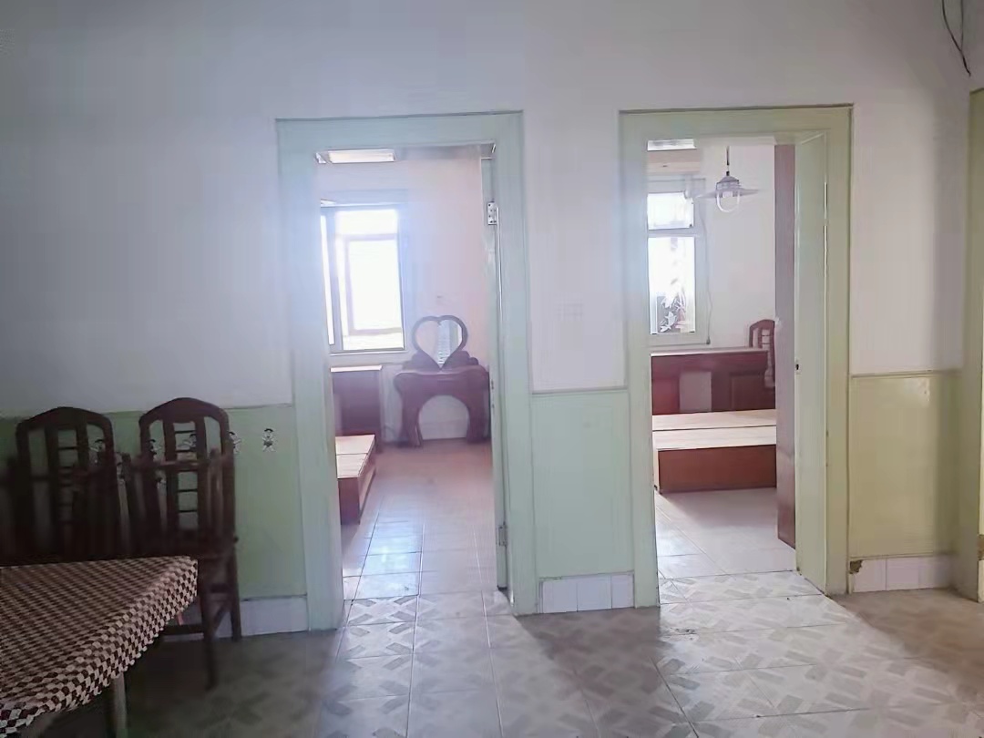 区商业局家属楼(清泉)  2室1厅1卫    40.0万 区商业局家属楼(清泉)  2室1厅1卫    40.0万卫生间