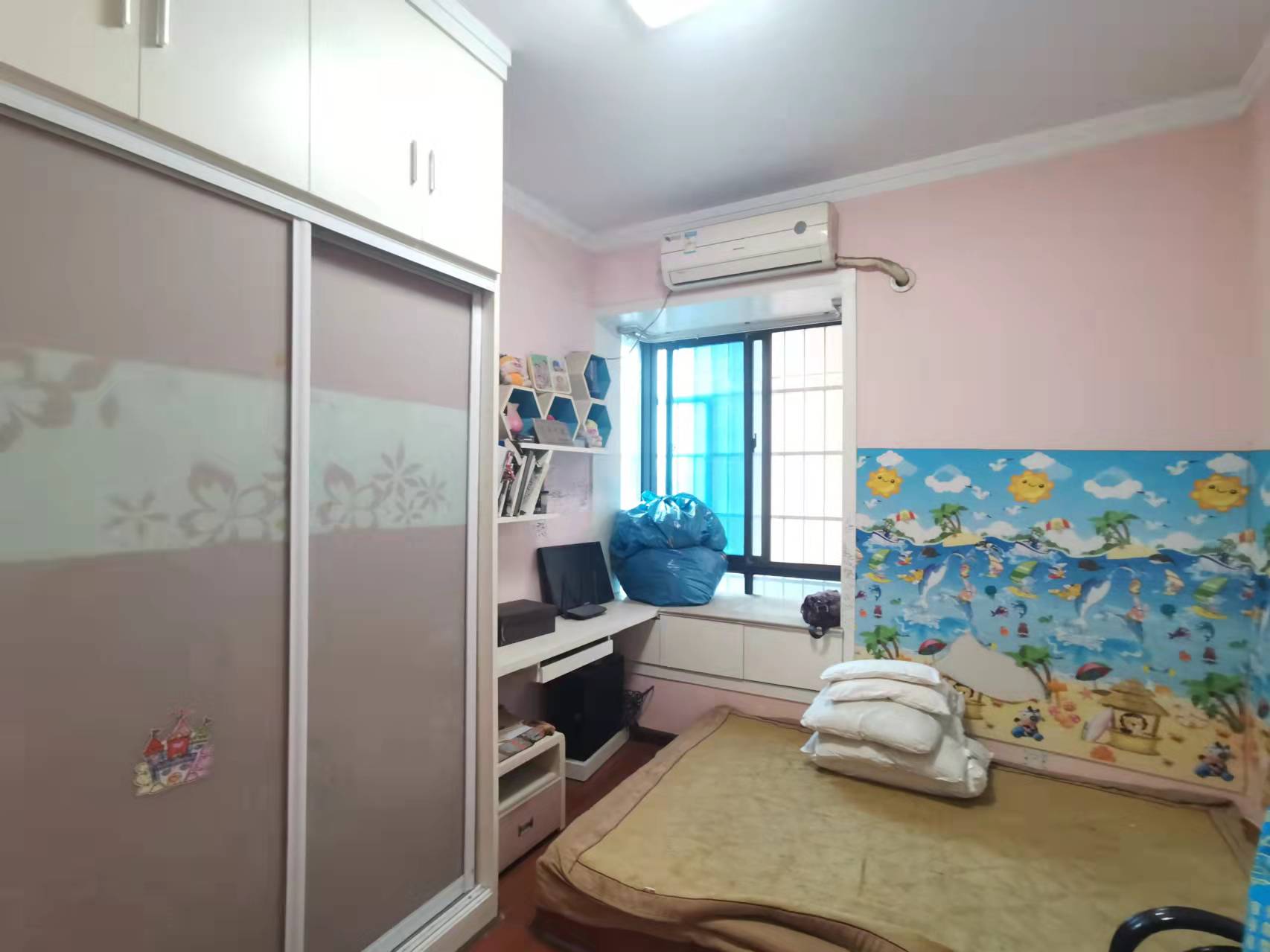 圣华名城建设北路110号 2室1厅1卫 48.0万 圣华名城建设北路110号 2室1厅1卫 48.0万客厅