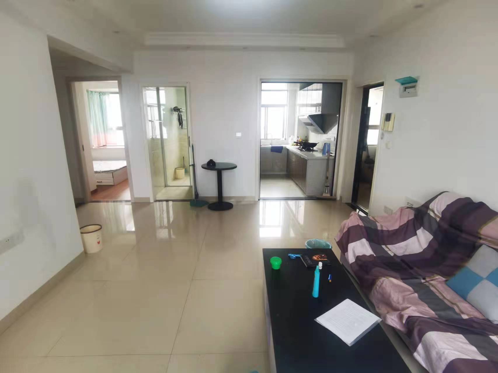 益秀园  2室1厅1卫    1800.0元/月 益秀园  2室1厅1卫    1800.0元/月室内图