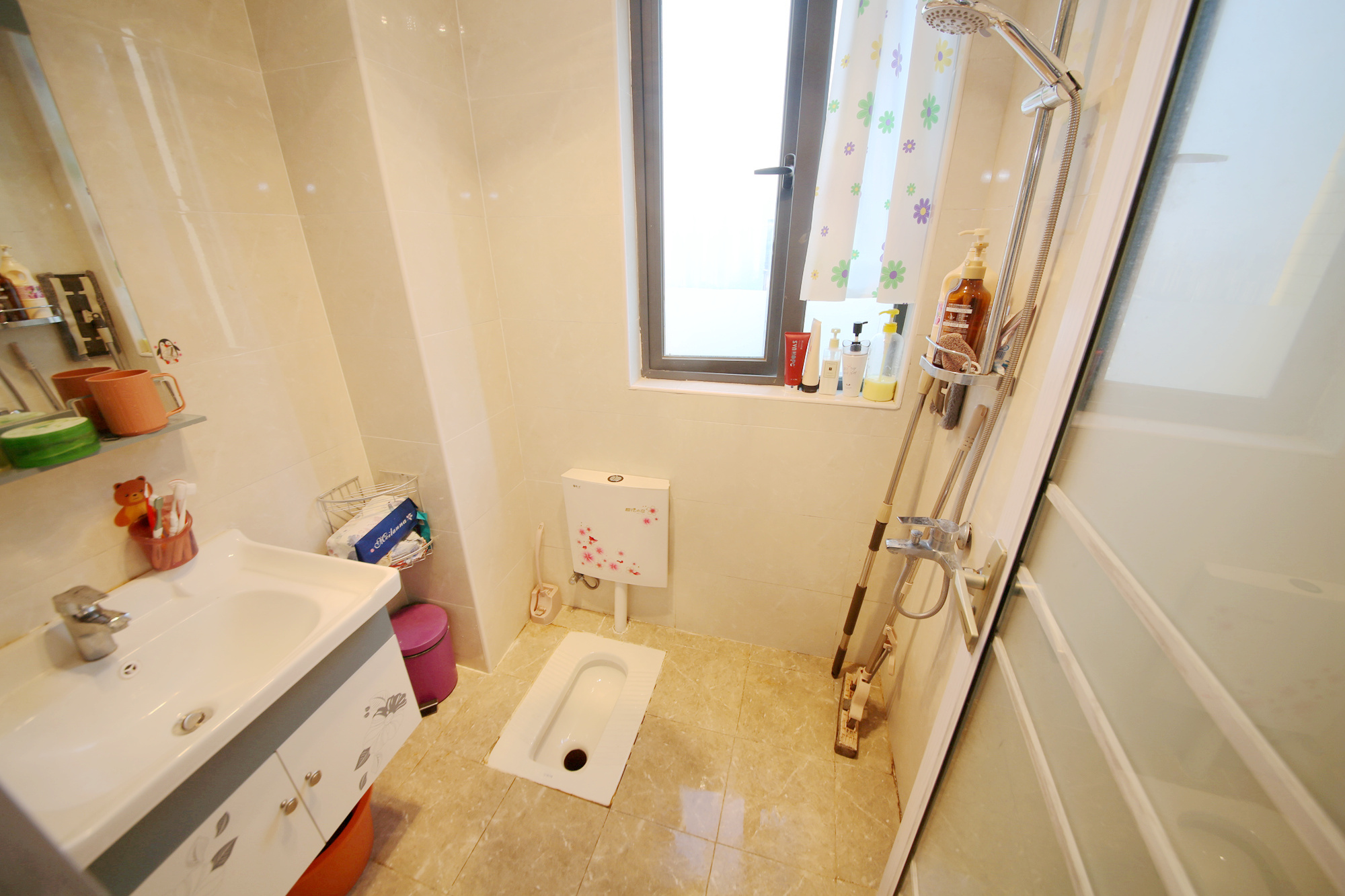 明大佳园  1室1厅1卫    53.9万卫生间