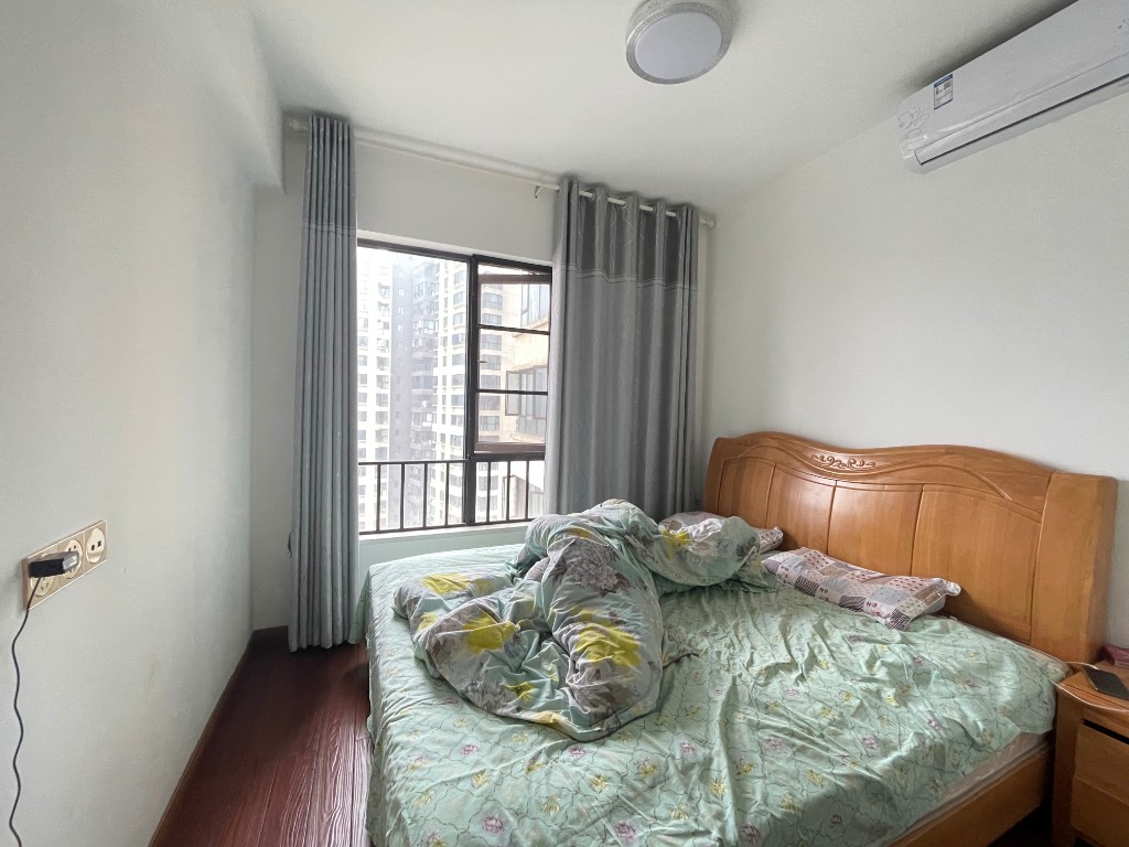 蓝溪谷 3室2厅2卫 82.0万 蓝溪谷 3室2厅2卫 82.0万客厅